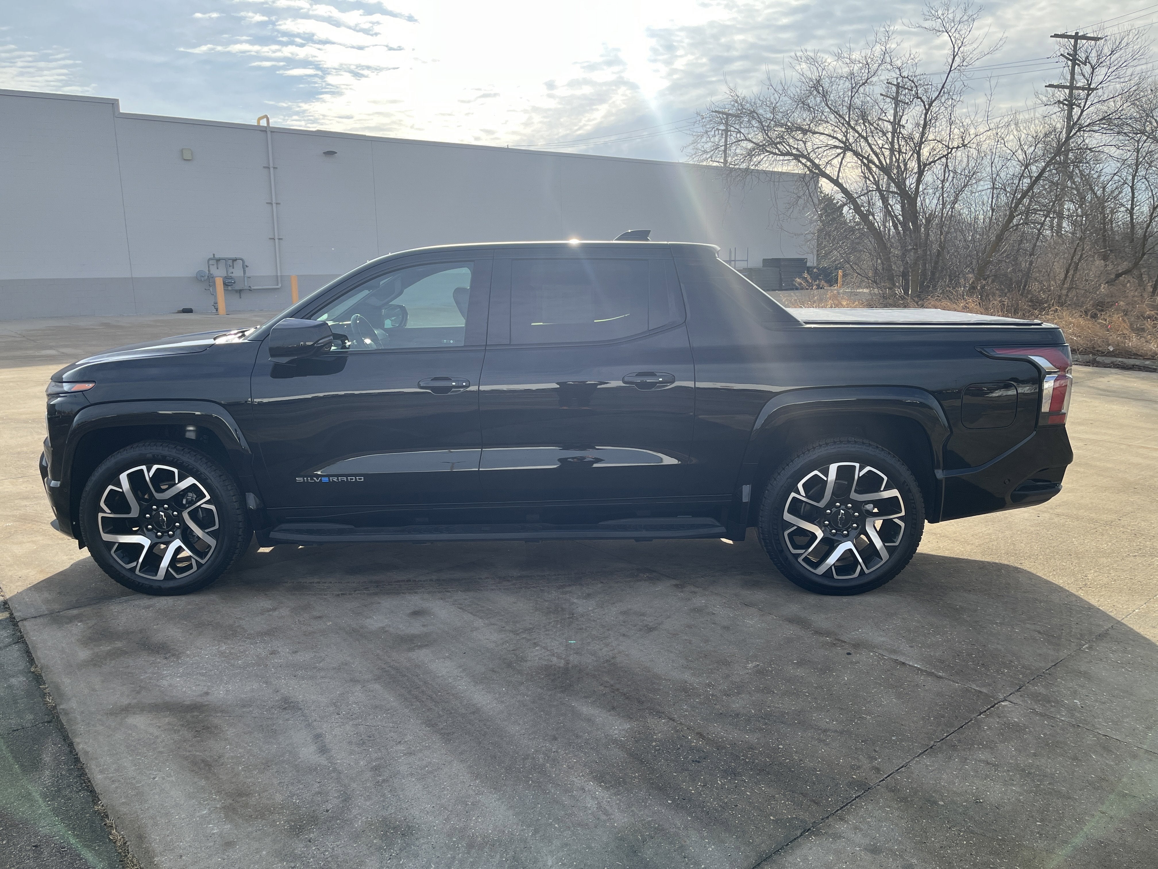 2024 Chevrolet Silverado EV RST