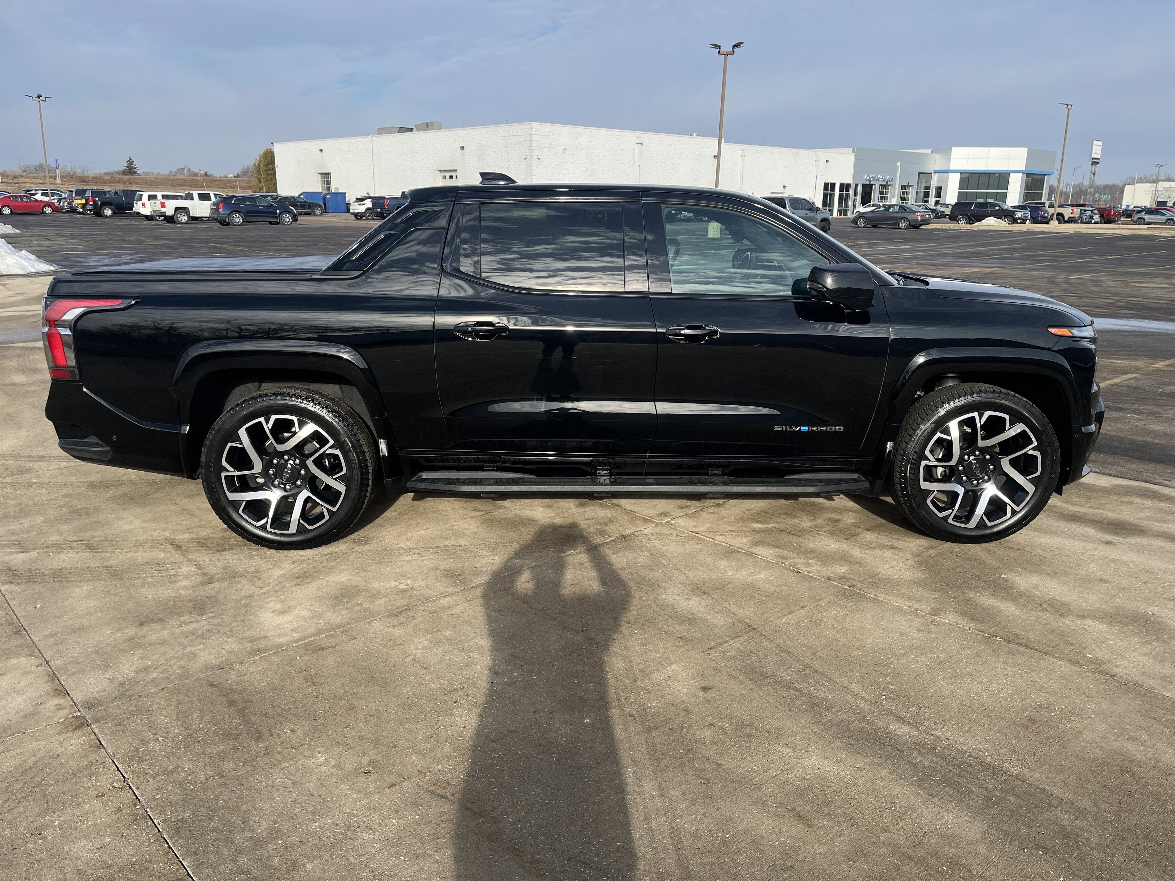 2024 Chevrolet Silverado EV RST