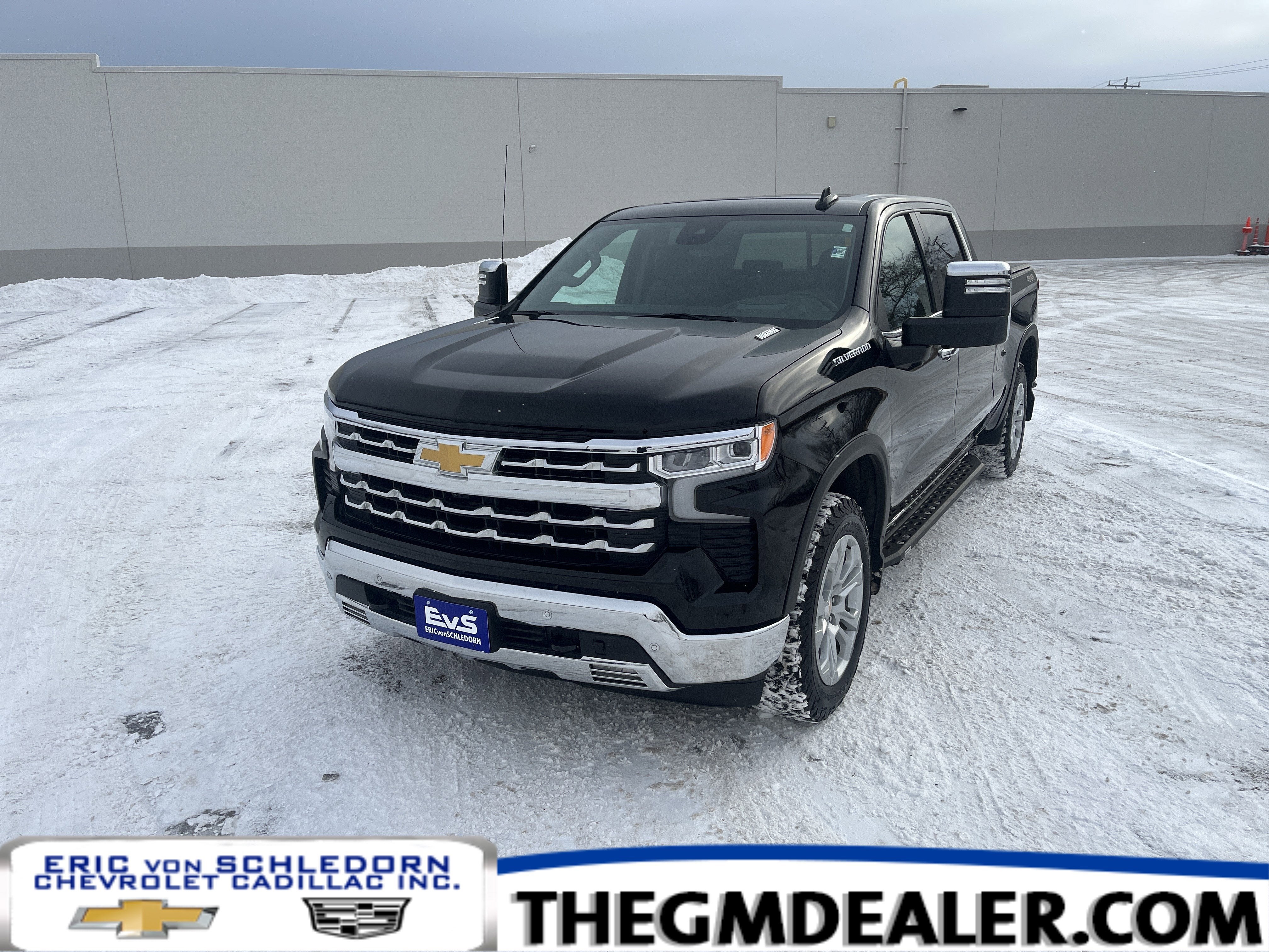 2025 Chevrolet Silverado 1500 LTZ