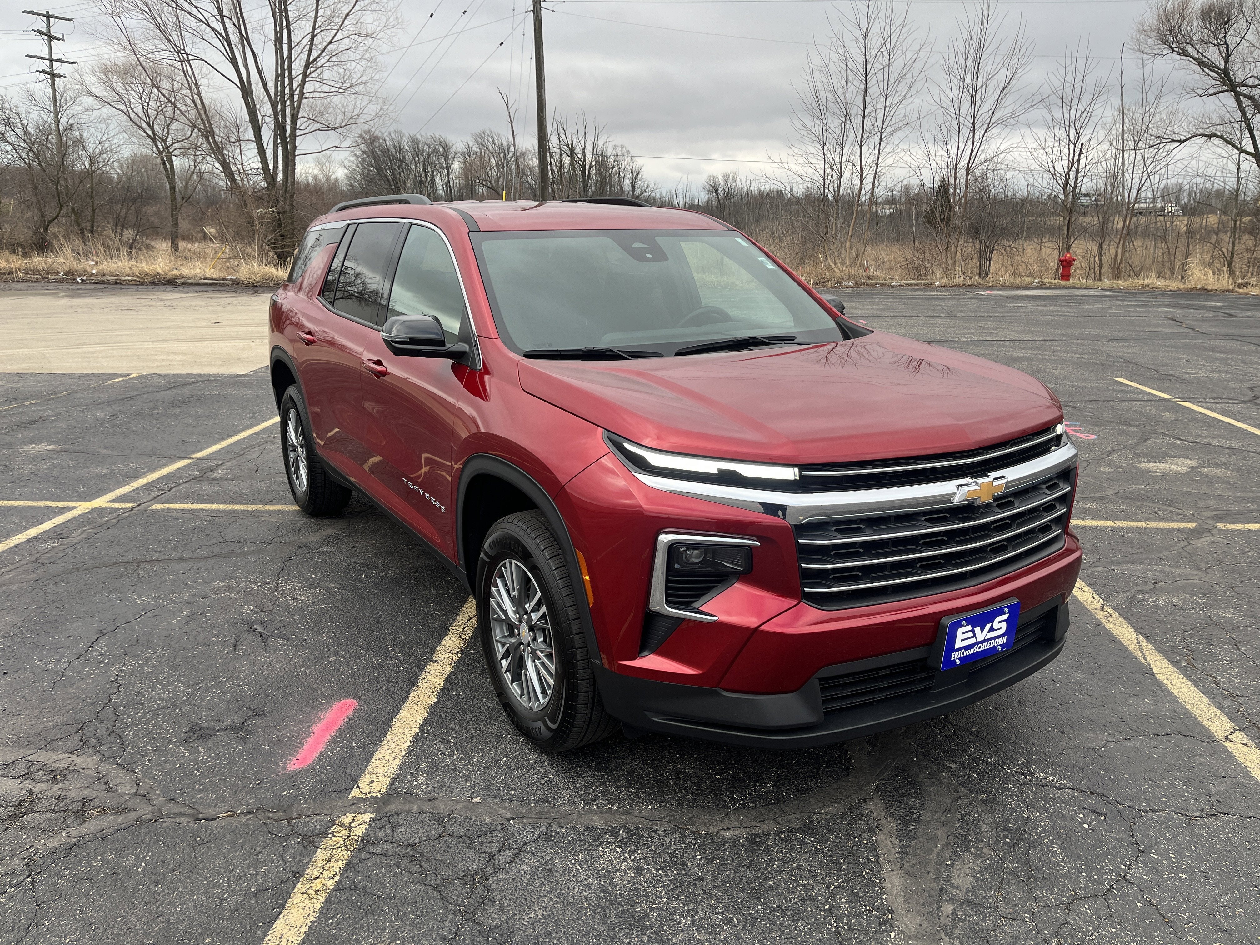 2024 Chevrolet Traverse LT