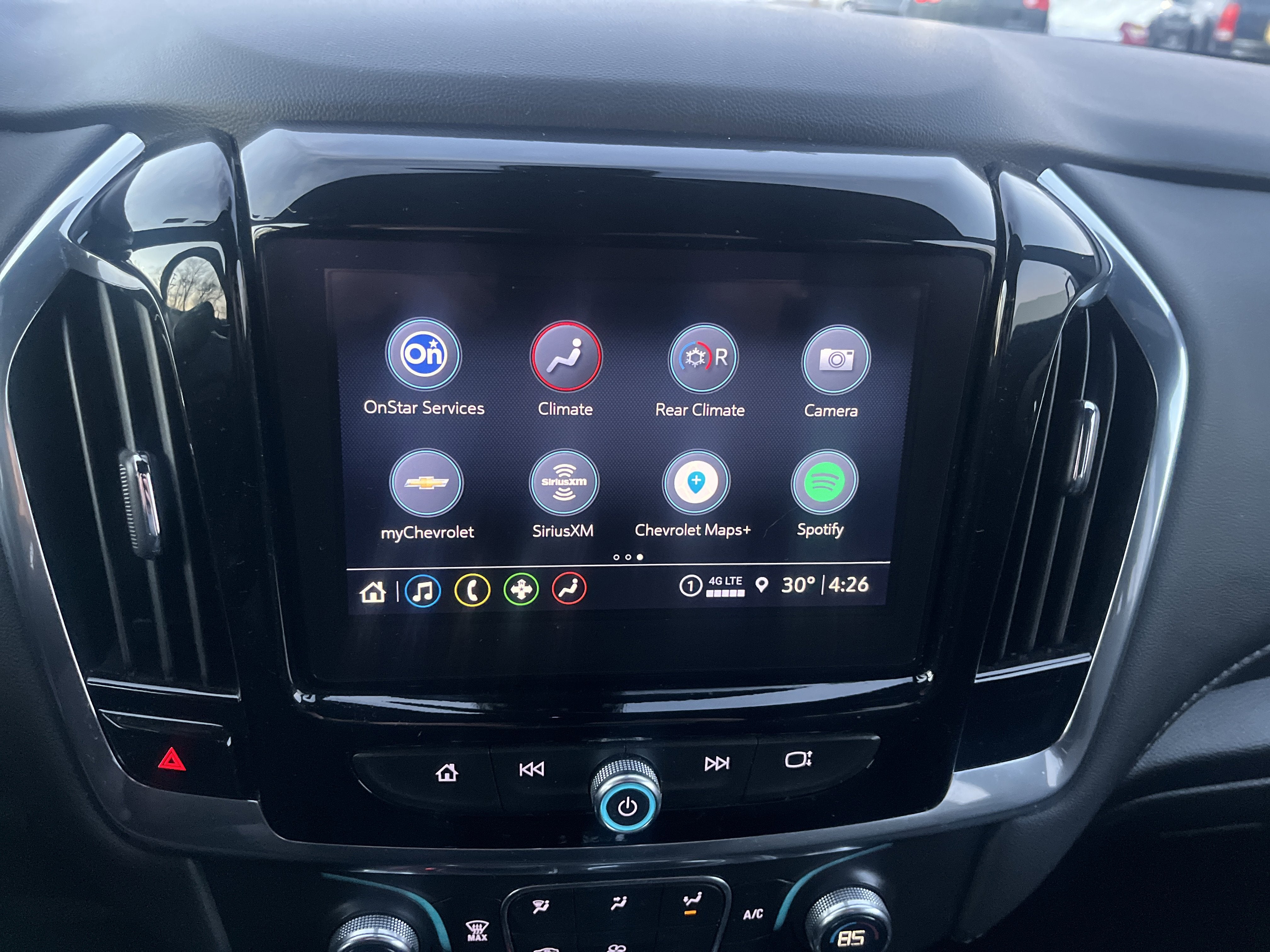 2023 Chevrolet Traverse LT Cloth