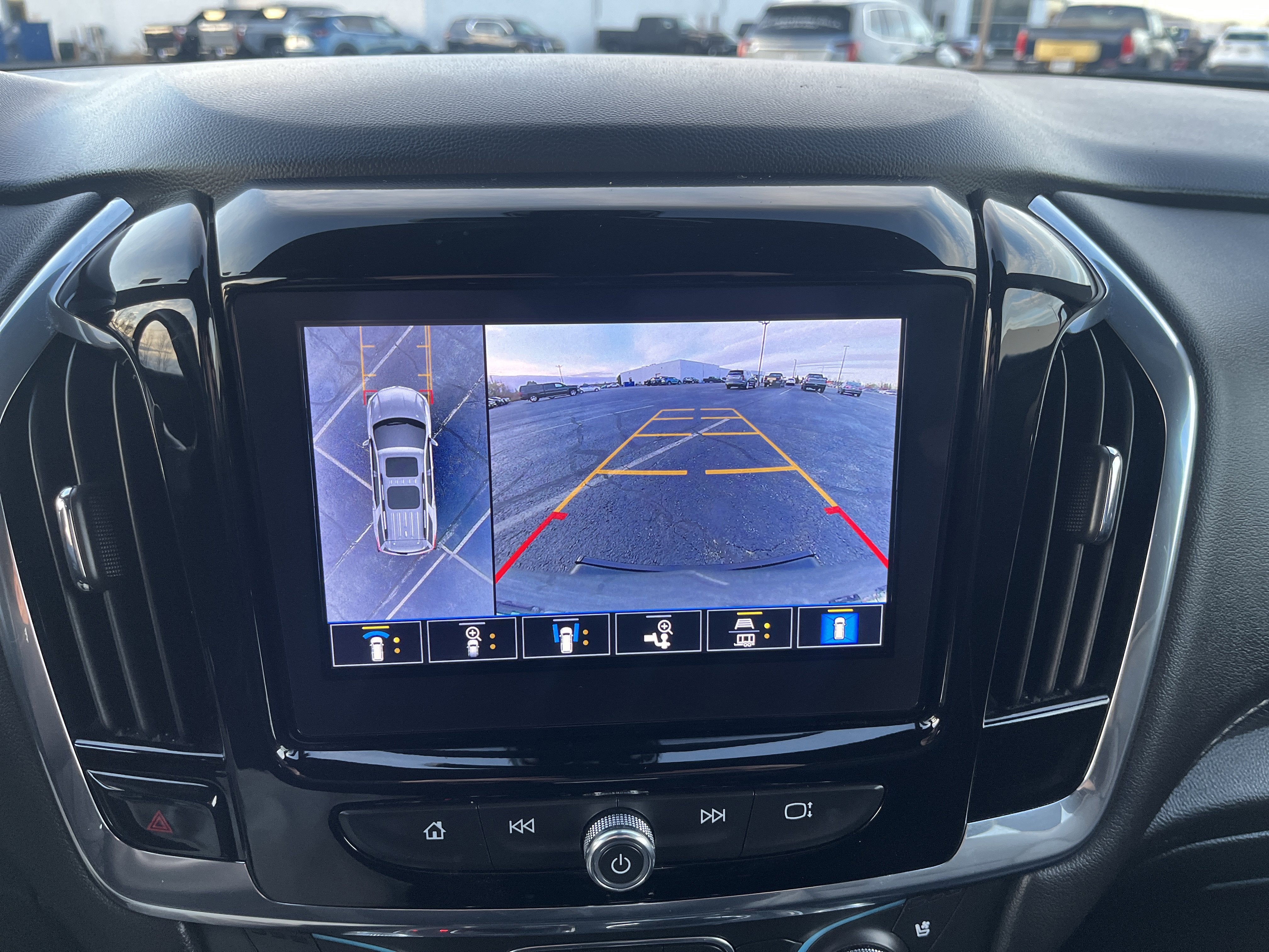 2023 Chevrolet Traverse Premier