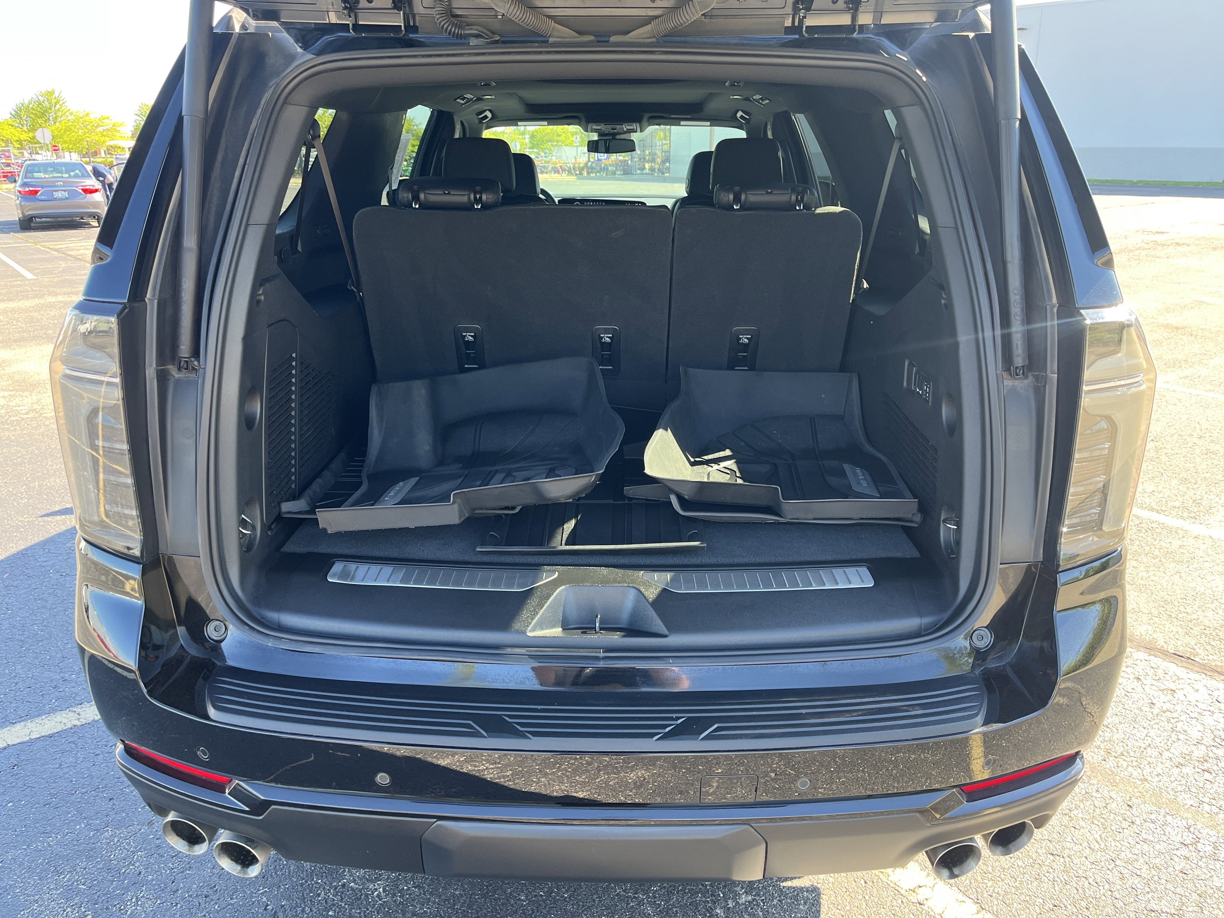 2025 Chevrolet Suburban Z71