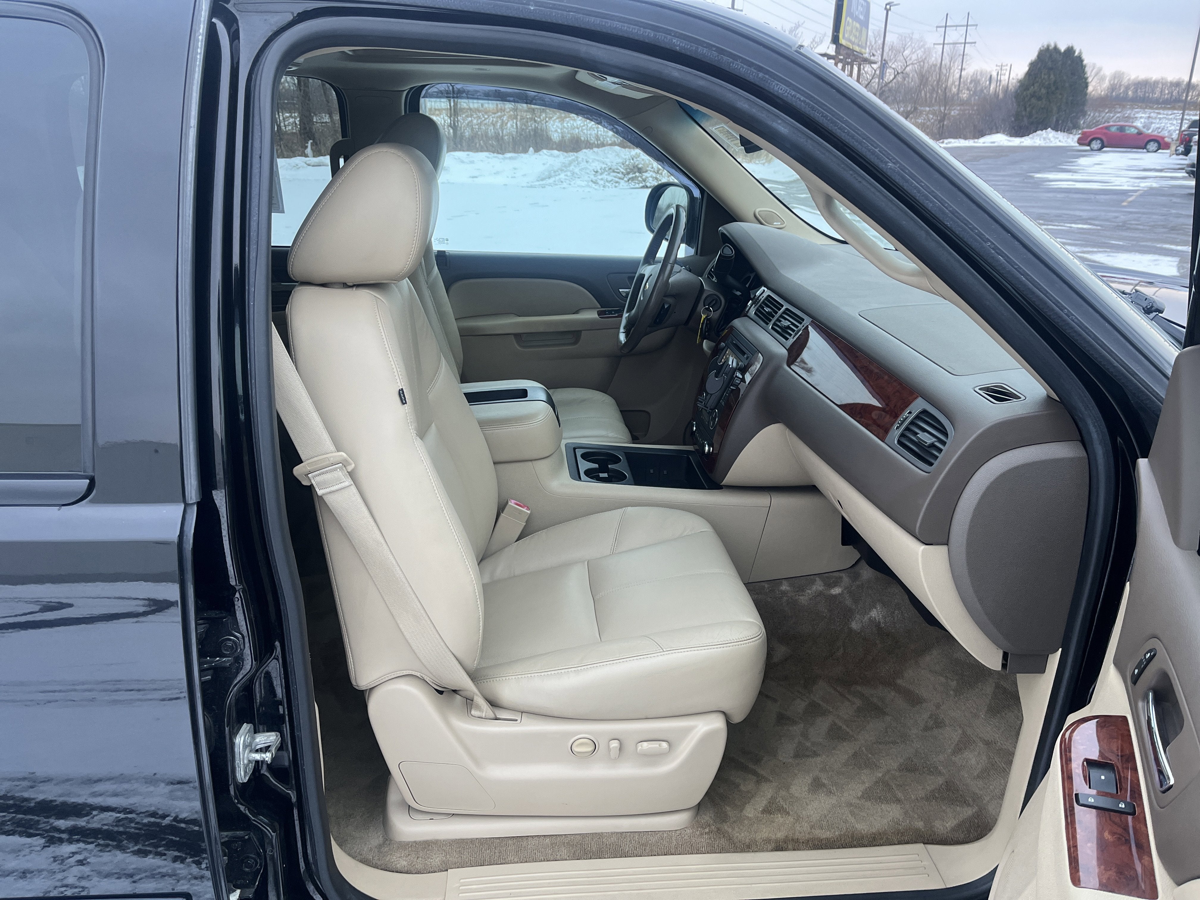 2013 Chevrolet Suburban LT