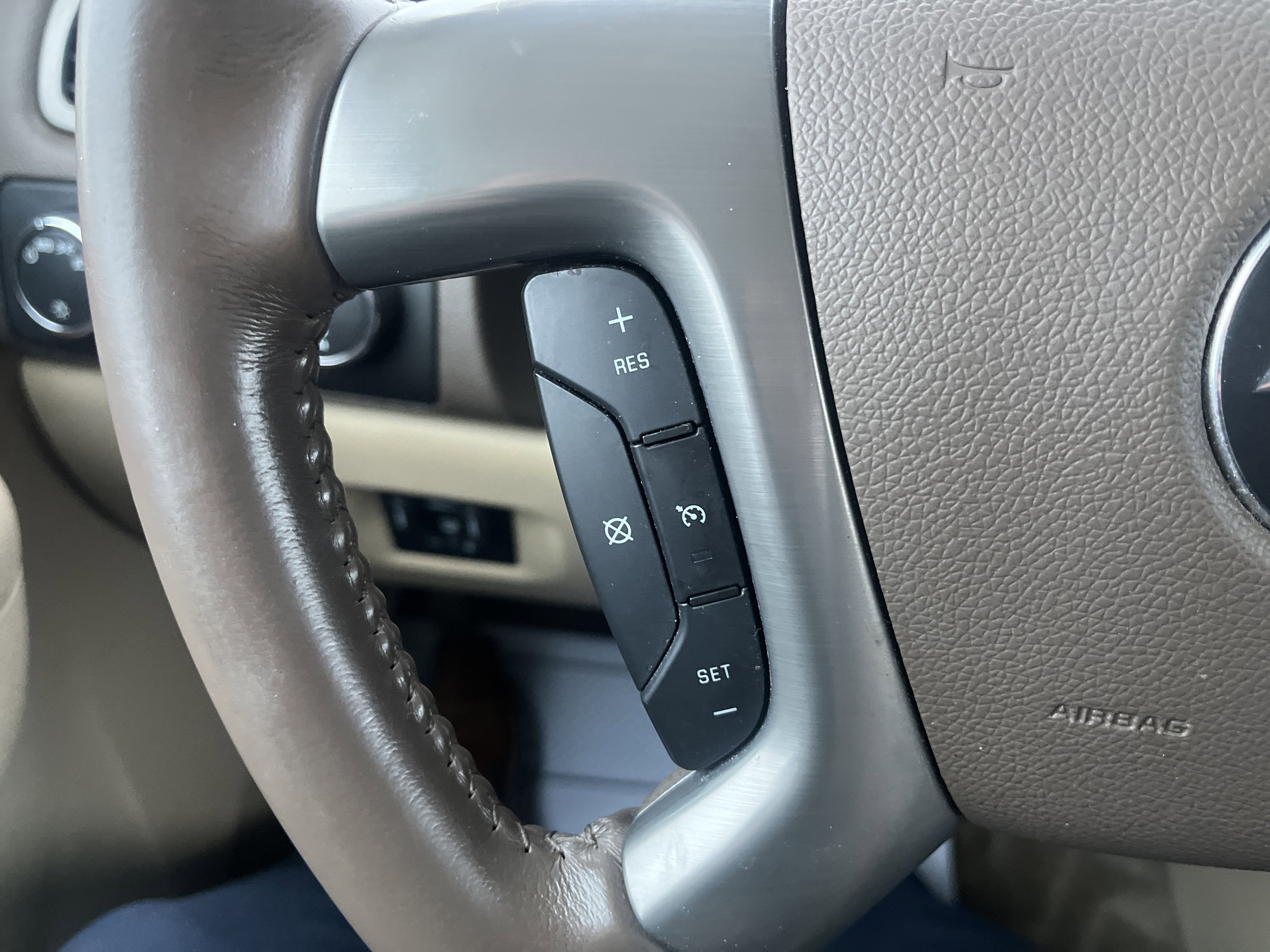 2013 Chevrolet Suburban LT