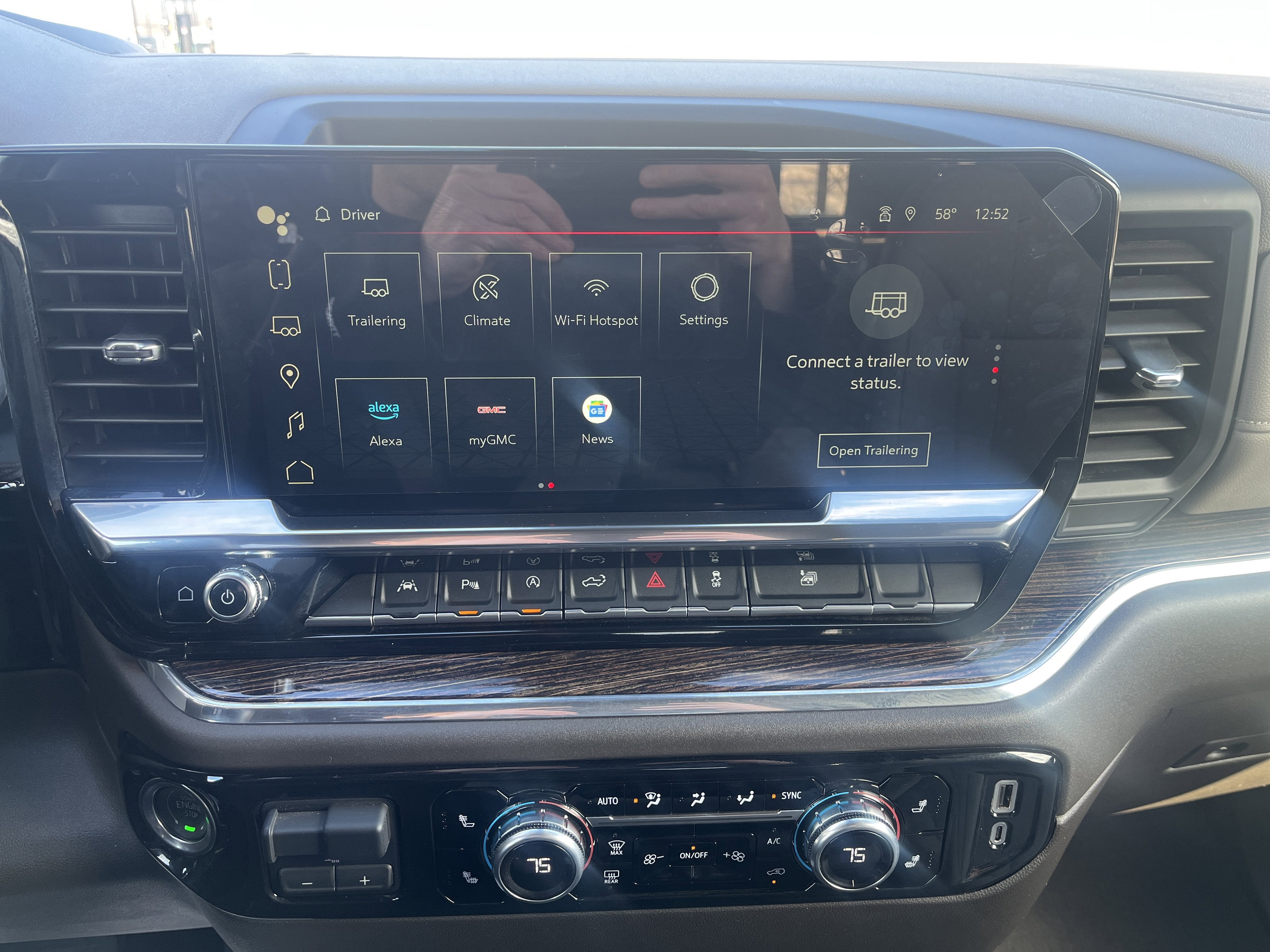 2025 GMC Sierra 1500 SLE