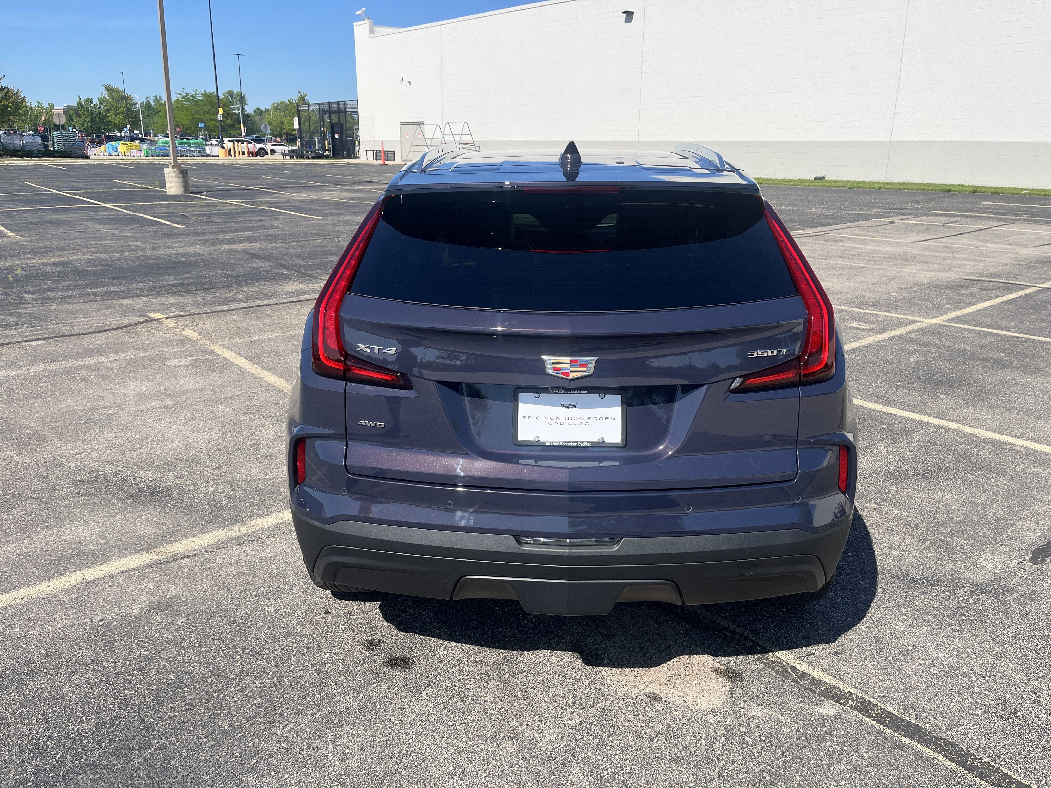 2024 Cadillac XT4 Luxury