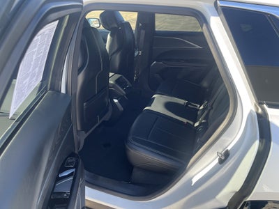 2024 Cadillac LYRIQ Luxury 1