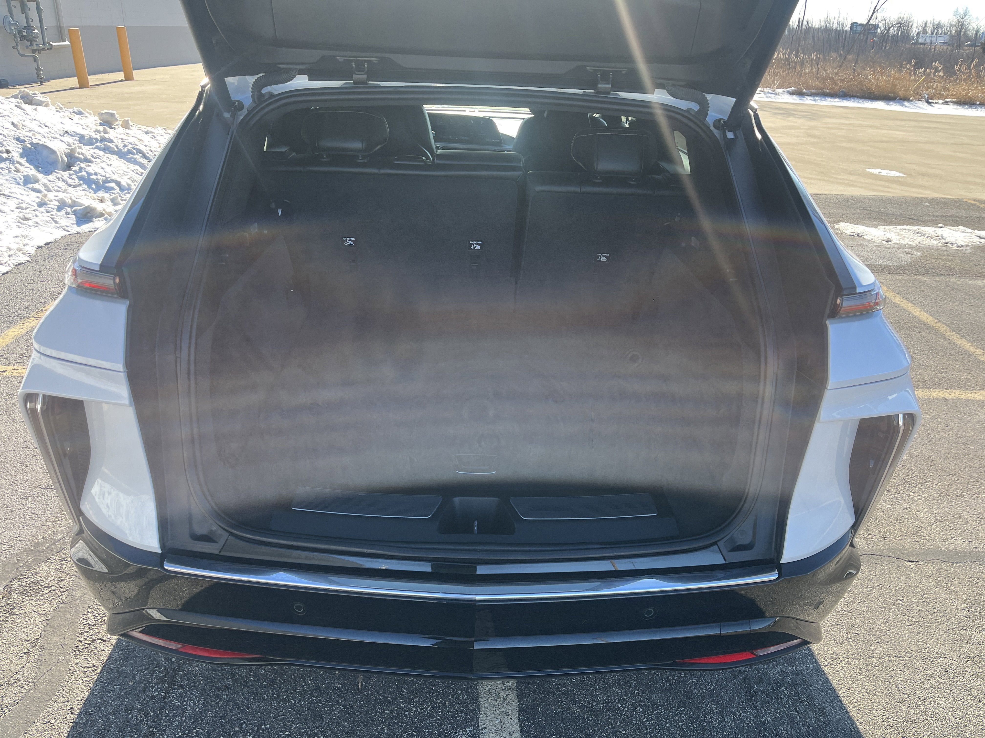 2024 Cadillac LYRIQ Luxury 1