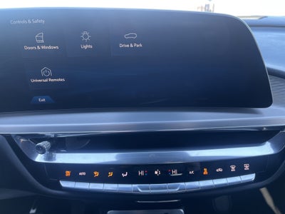 2024 Cadillac LYRIQ Luxury 1