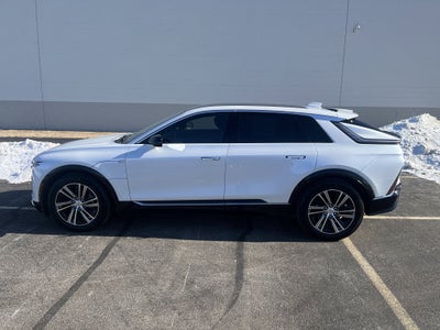 2024 Cadillac LYRIQ Luxury 1
