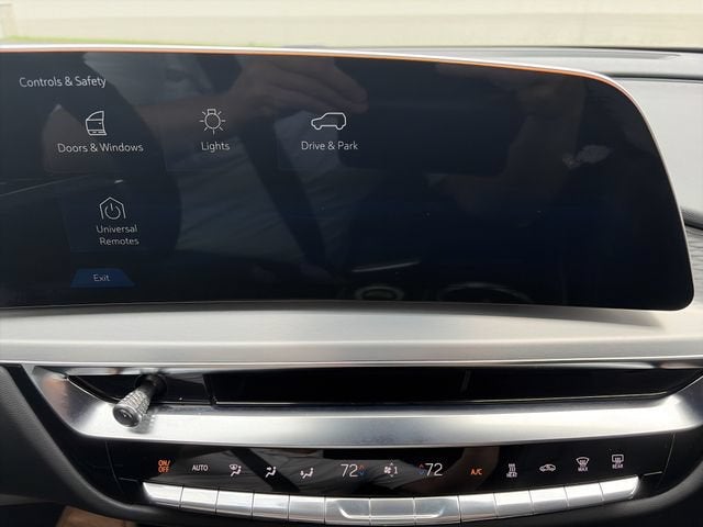 2025 Cadillac LYRIQ Sport 1