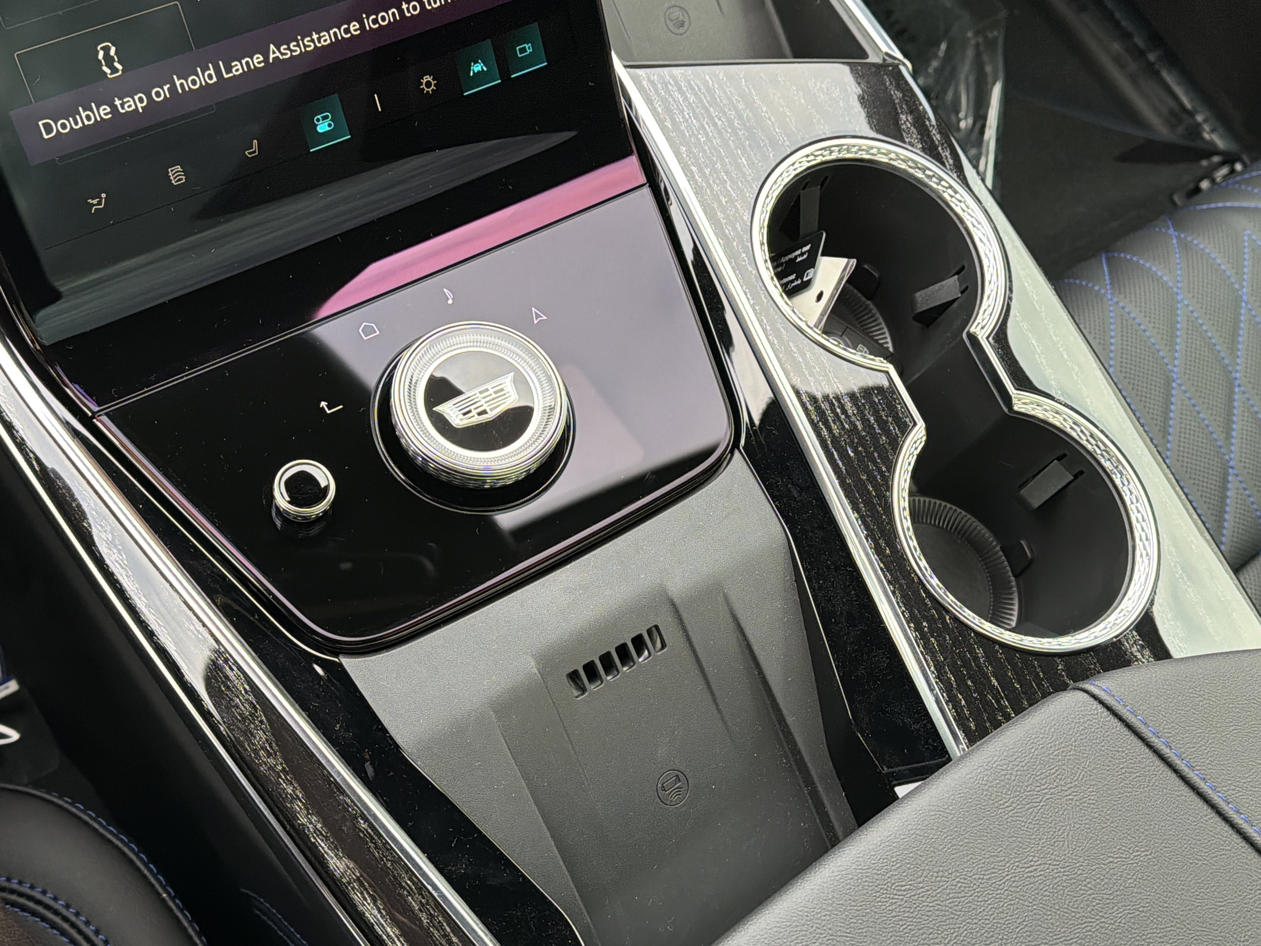 2026 Cadillac ESCALADE IQL Sport