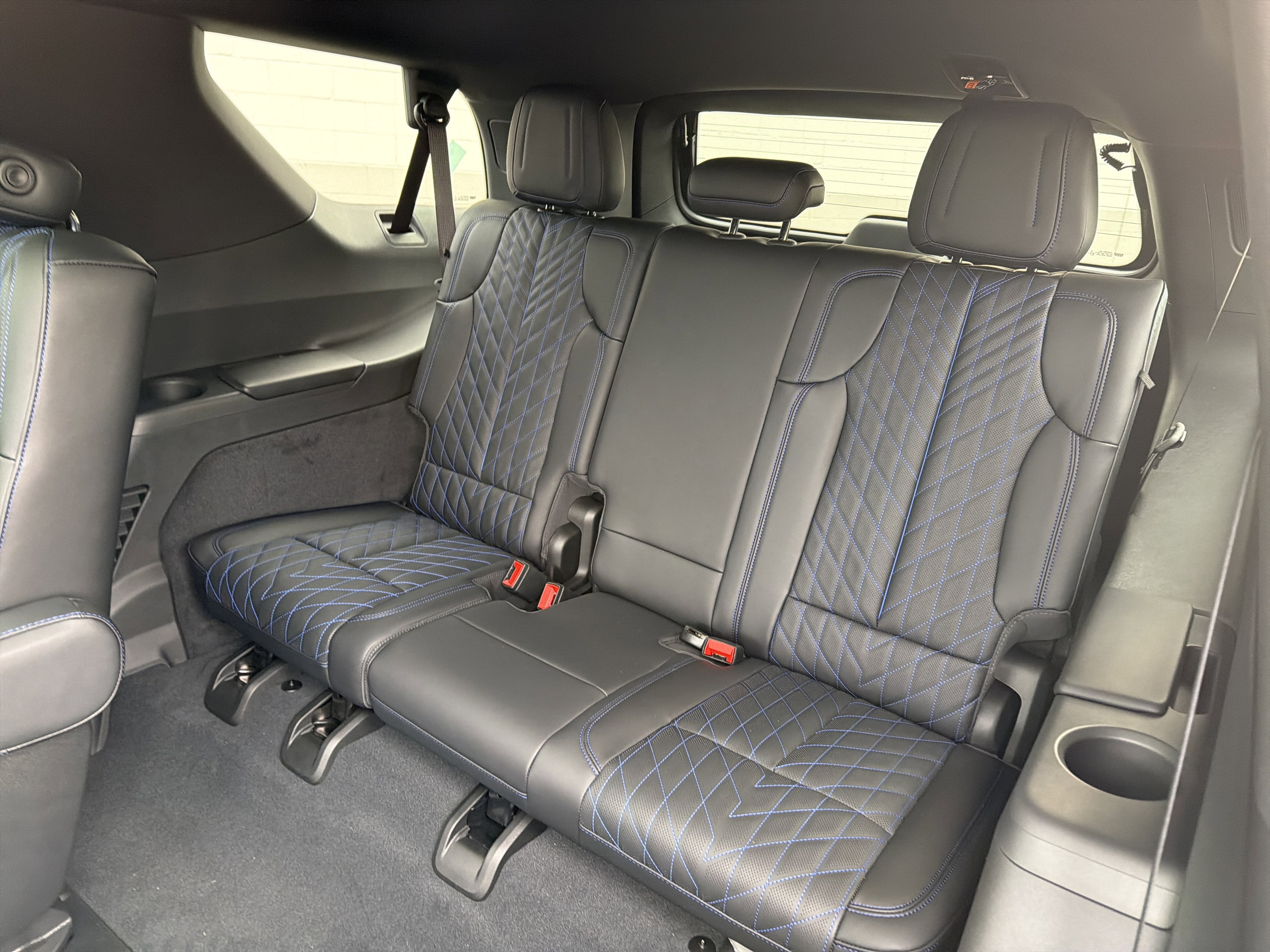 2026 Cadillac ESCALADE IQL Sport