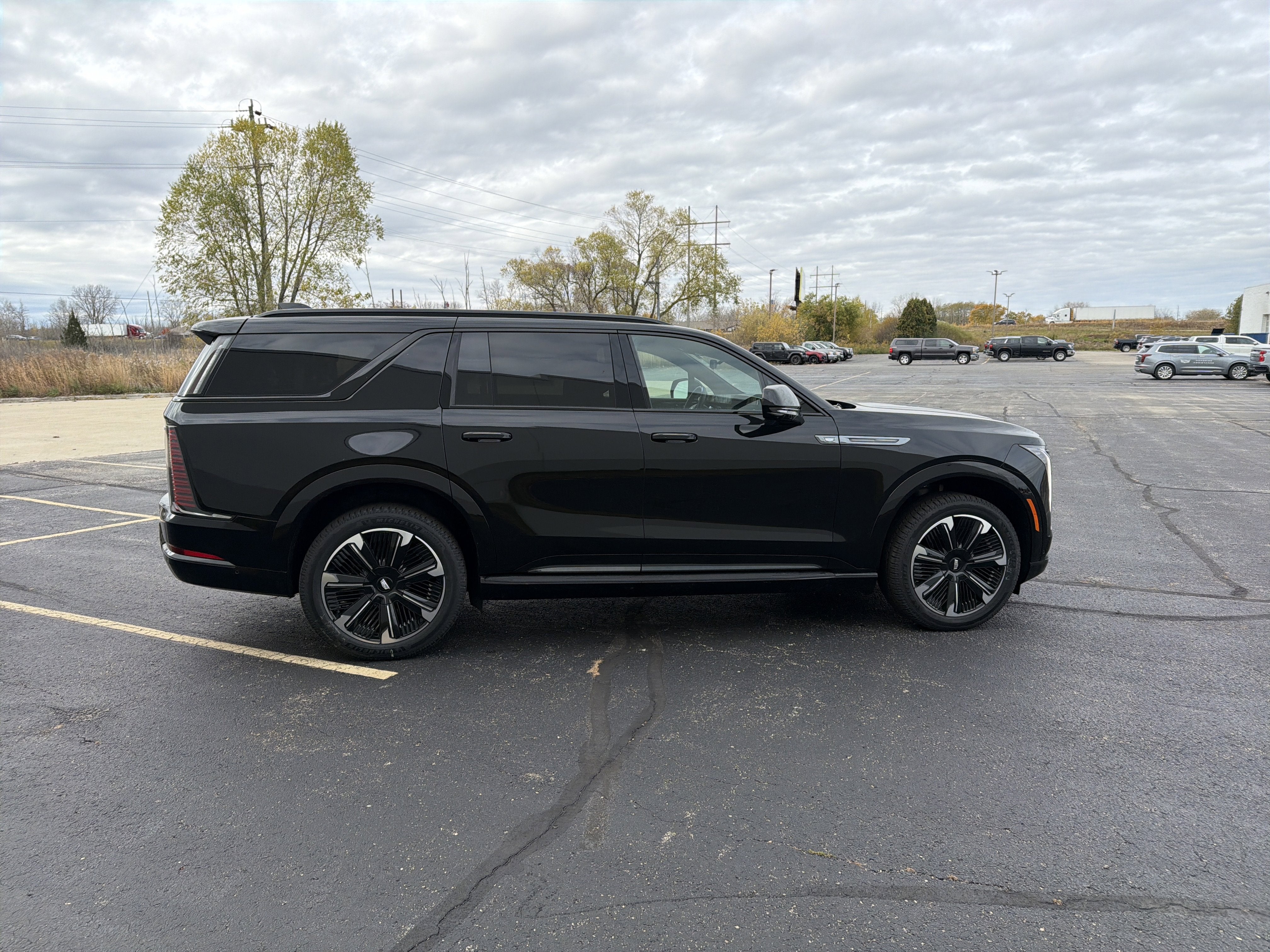 2026 Cadillac ESCALADE IQL Sport