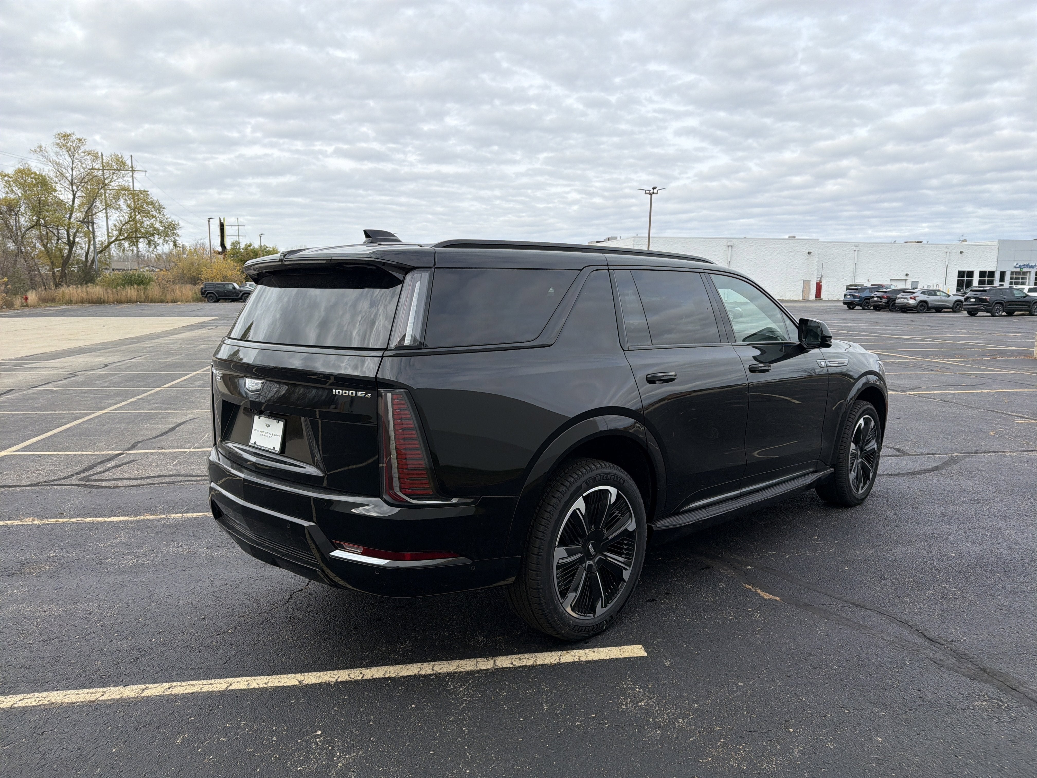 2026 Cadillac ESCALADE IQL Sport
