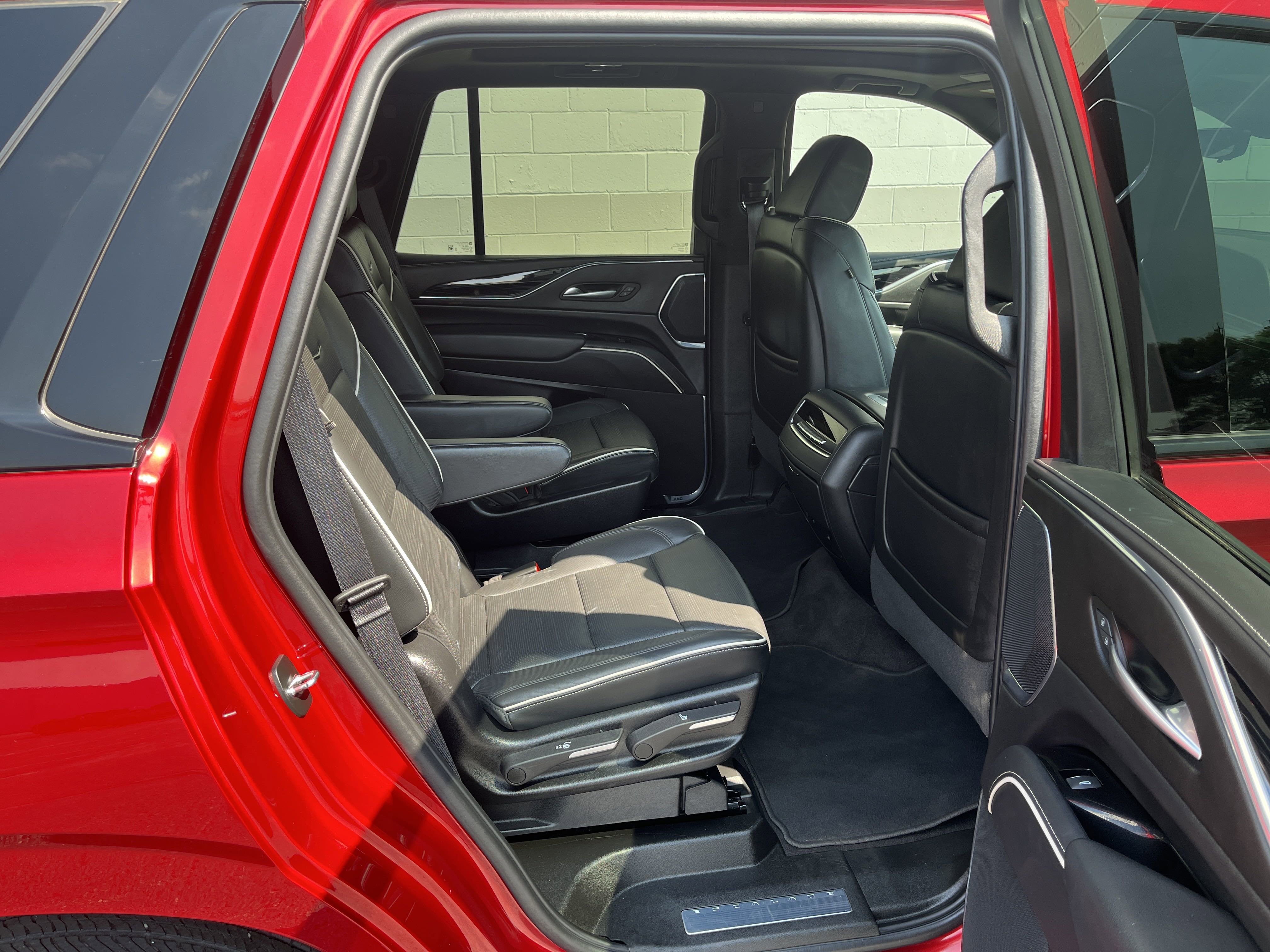 2024 Cadillac Escalade Sport