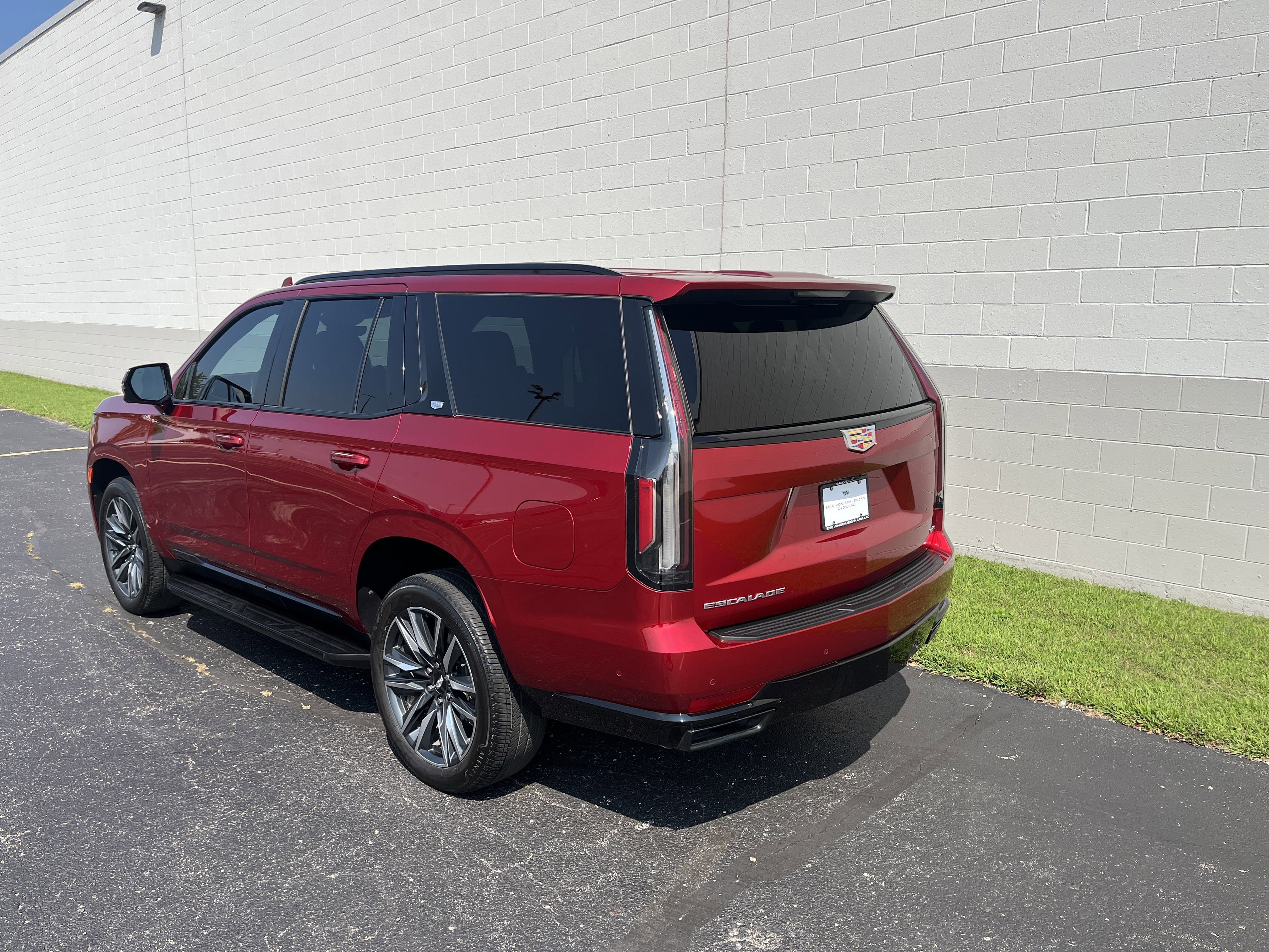 2024 Cadillac Escalade Sport
