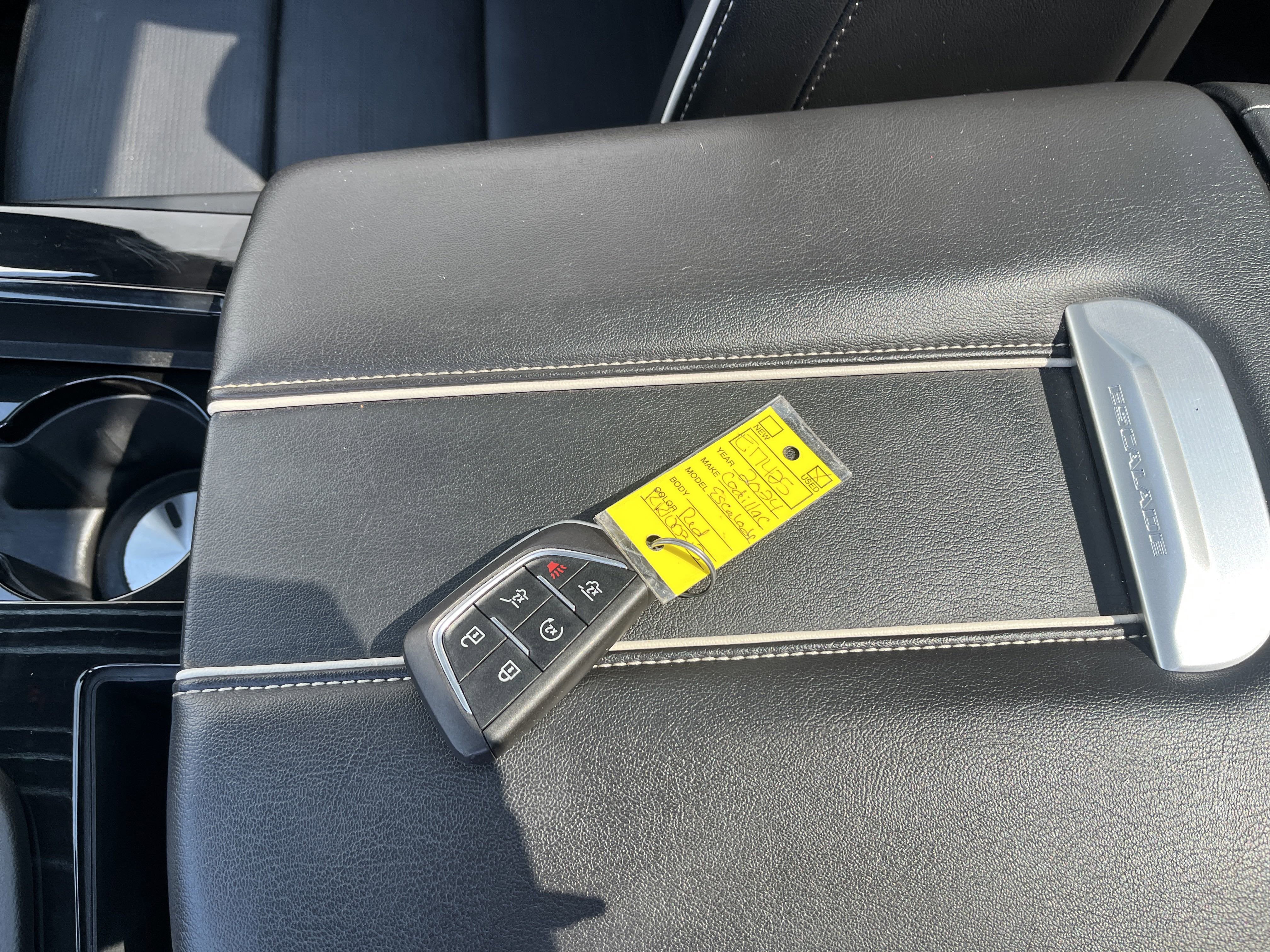 2024 Cadillac Escalade Sport