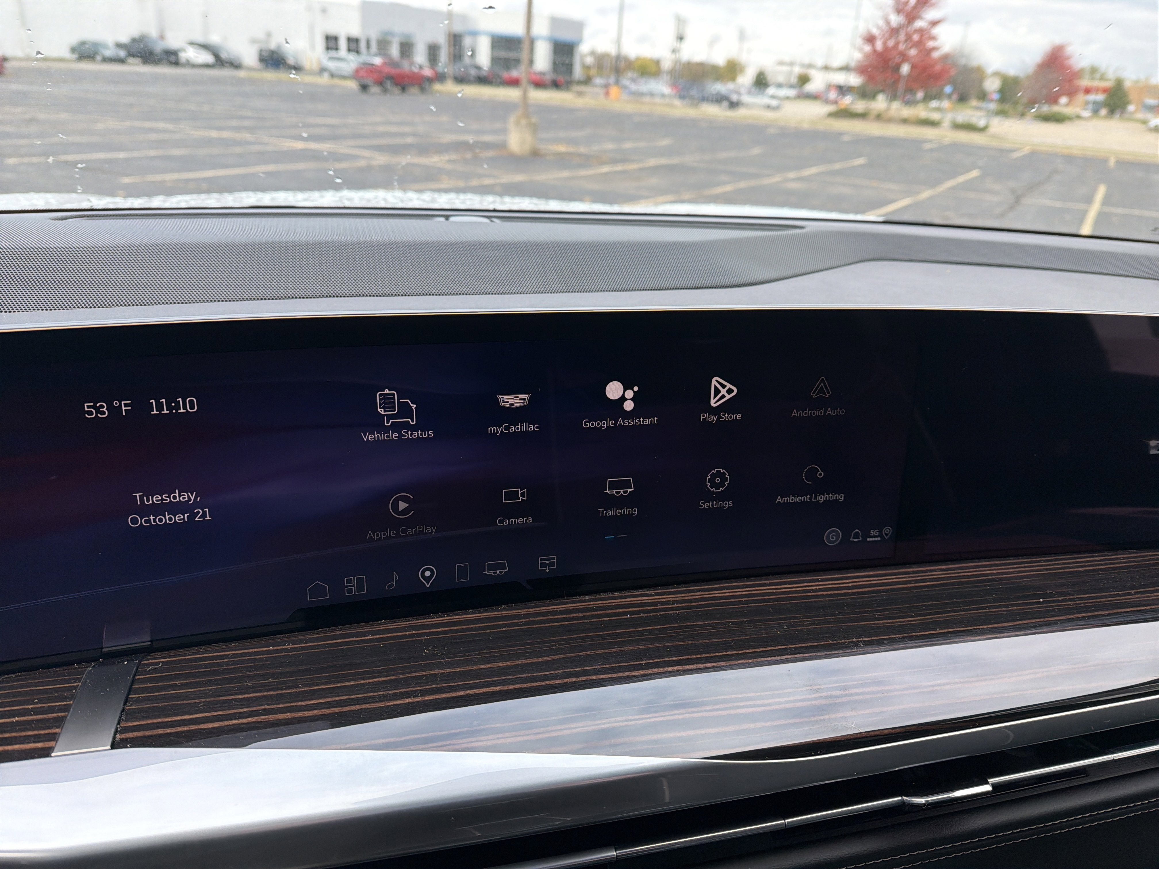 2026 Cadillac Escalade Luxury