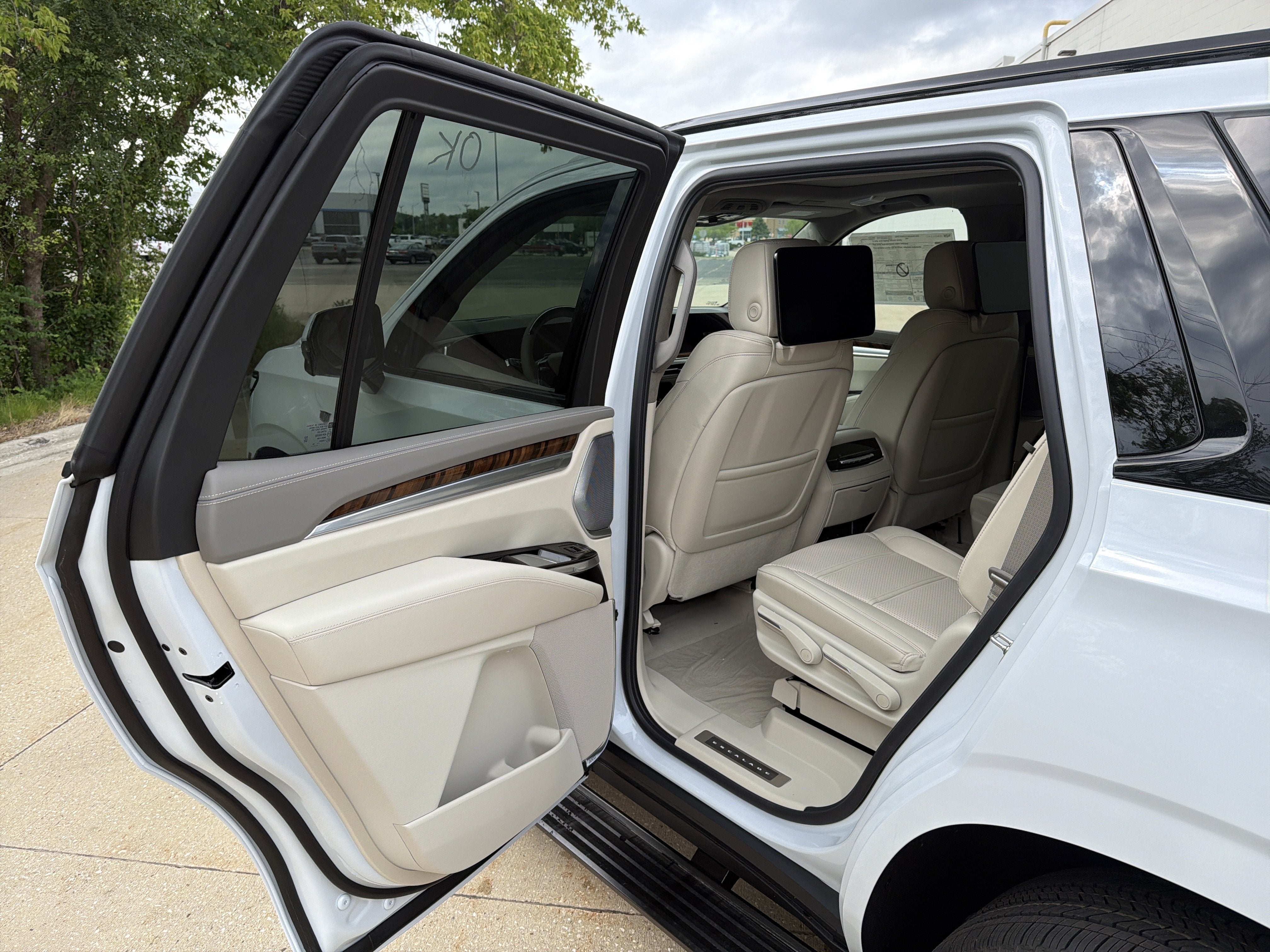 2026 Cadillac Escalade Platinum Sport