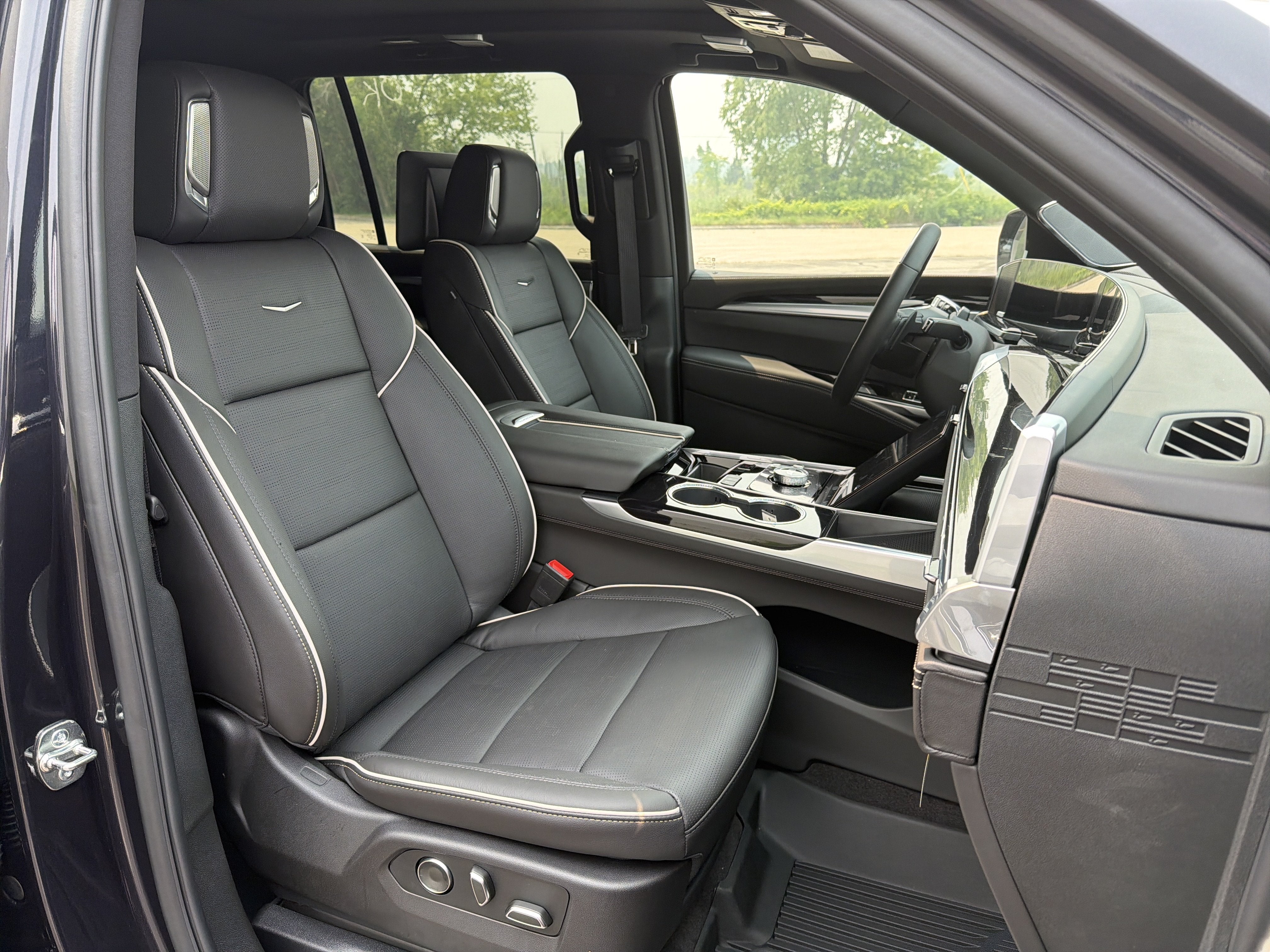 2026 Cadillac Escalade ESV Sport