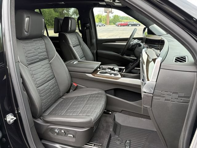 2026 Cadillac Escalade ESV Platinum Sport - Photo 40