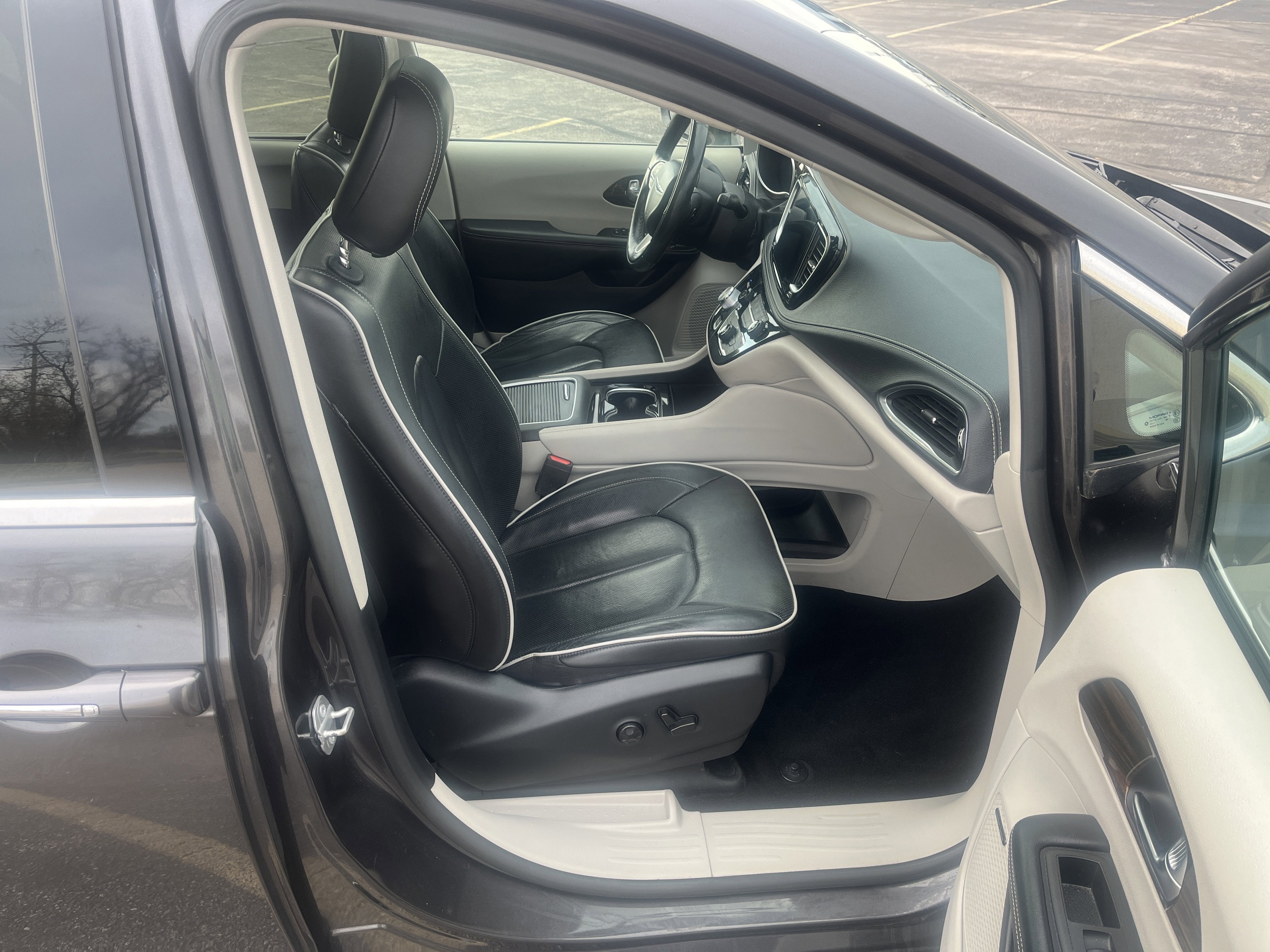 2022 Chrysler Pacifica Limited