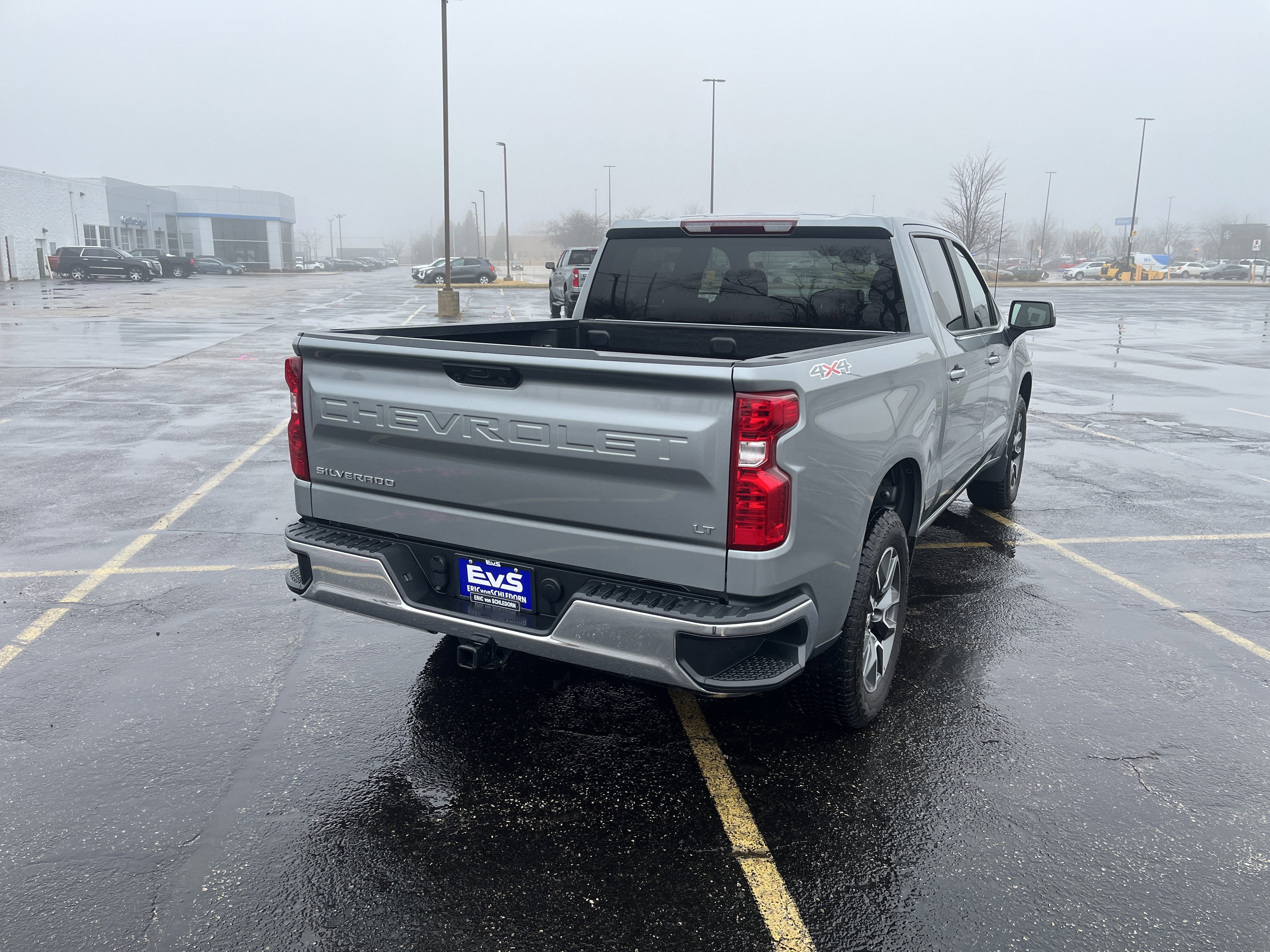 2024 Chevrolet Silverado 1500 LT (2FL)