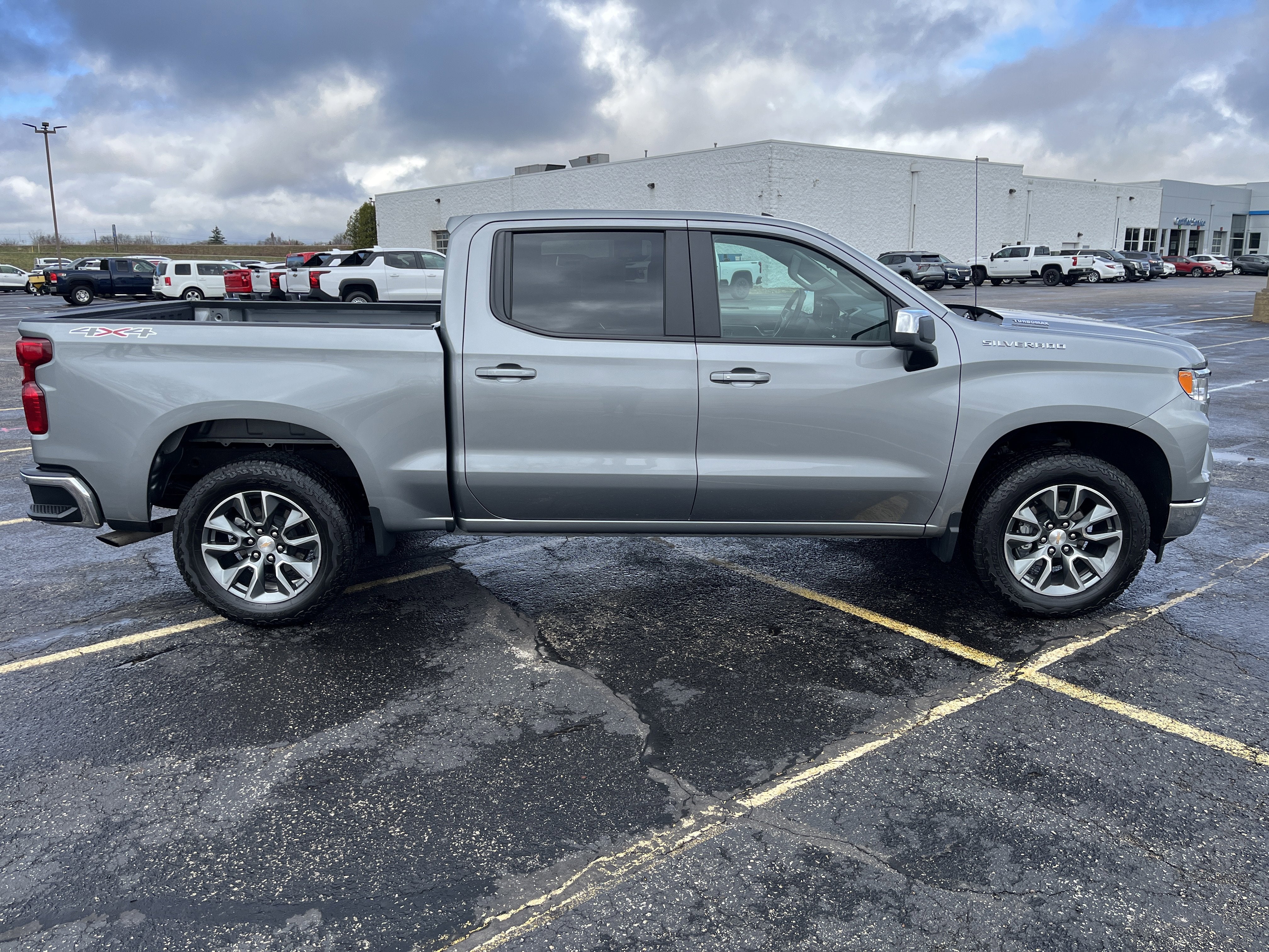 2026 Chevrolet Silverado 1500 LT (2FL)