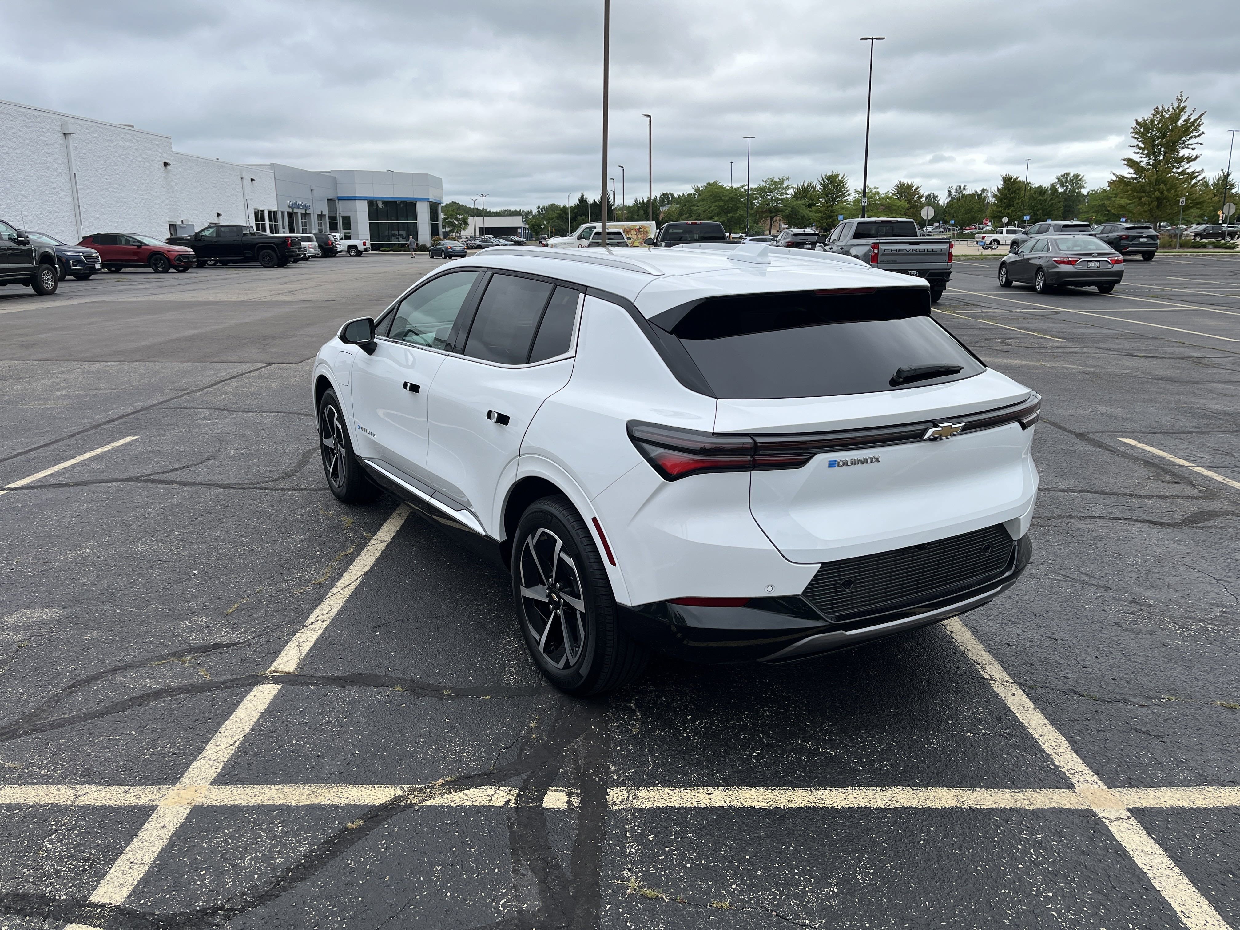 2025 Chevrolet Equinox EV LT