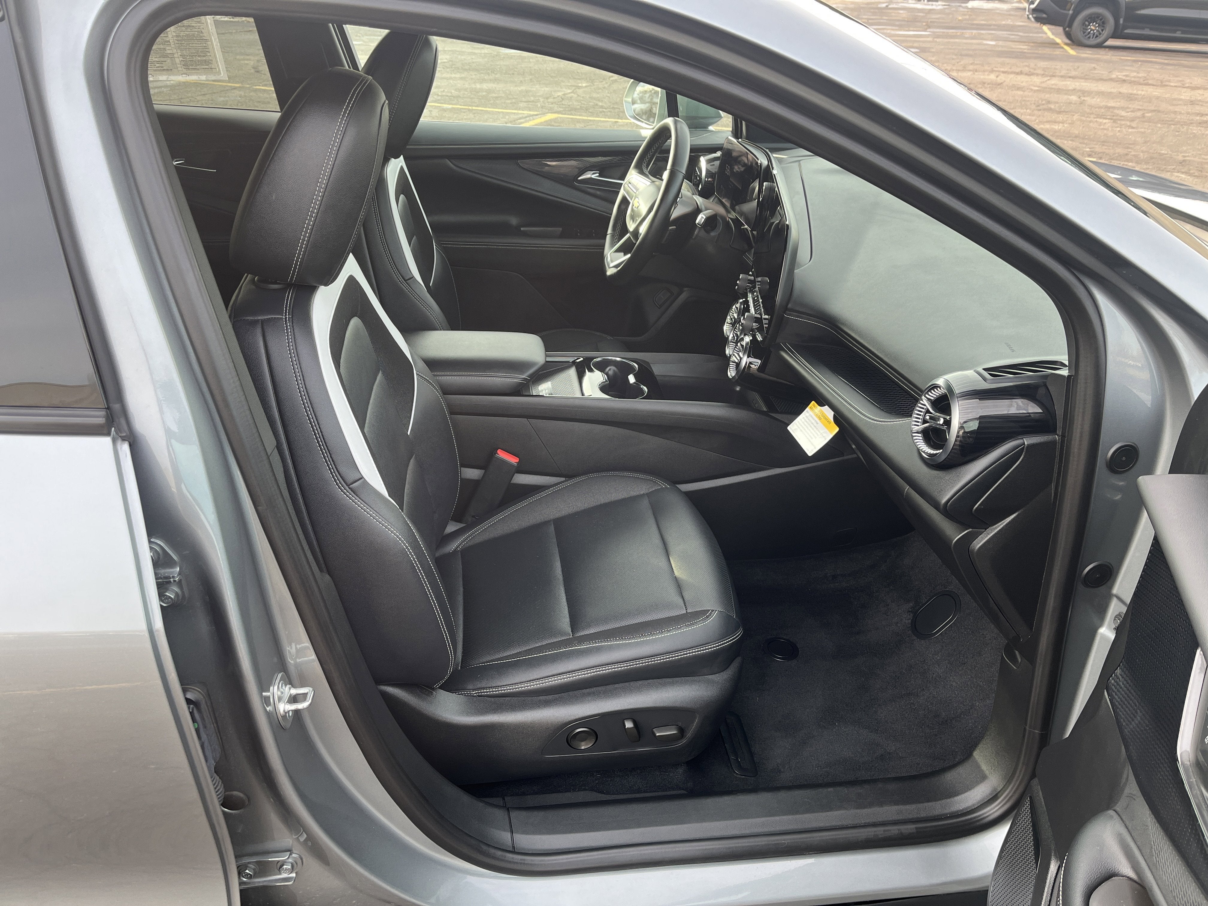 2024 Chevrolet Blazer EV LT