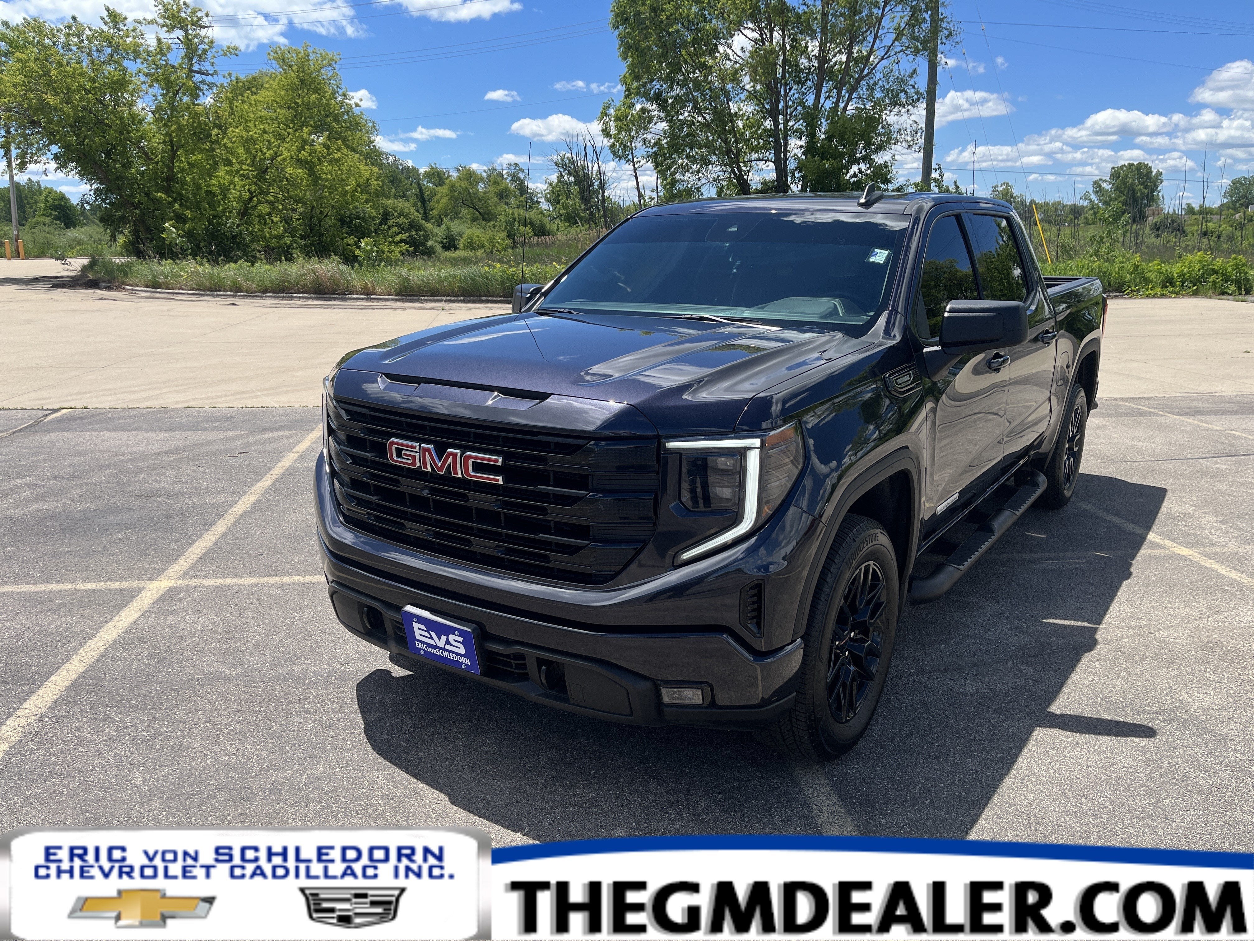 2025 GMC Sierra 1500 Elevation