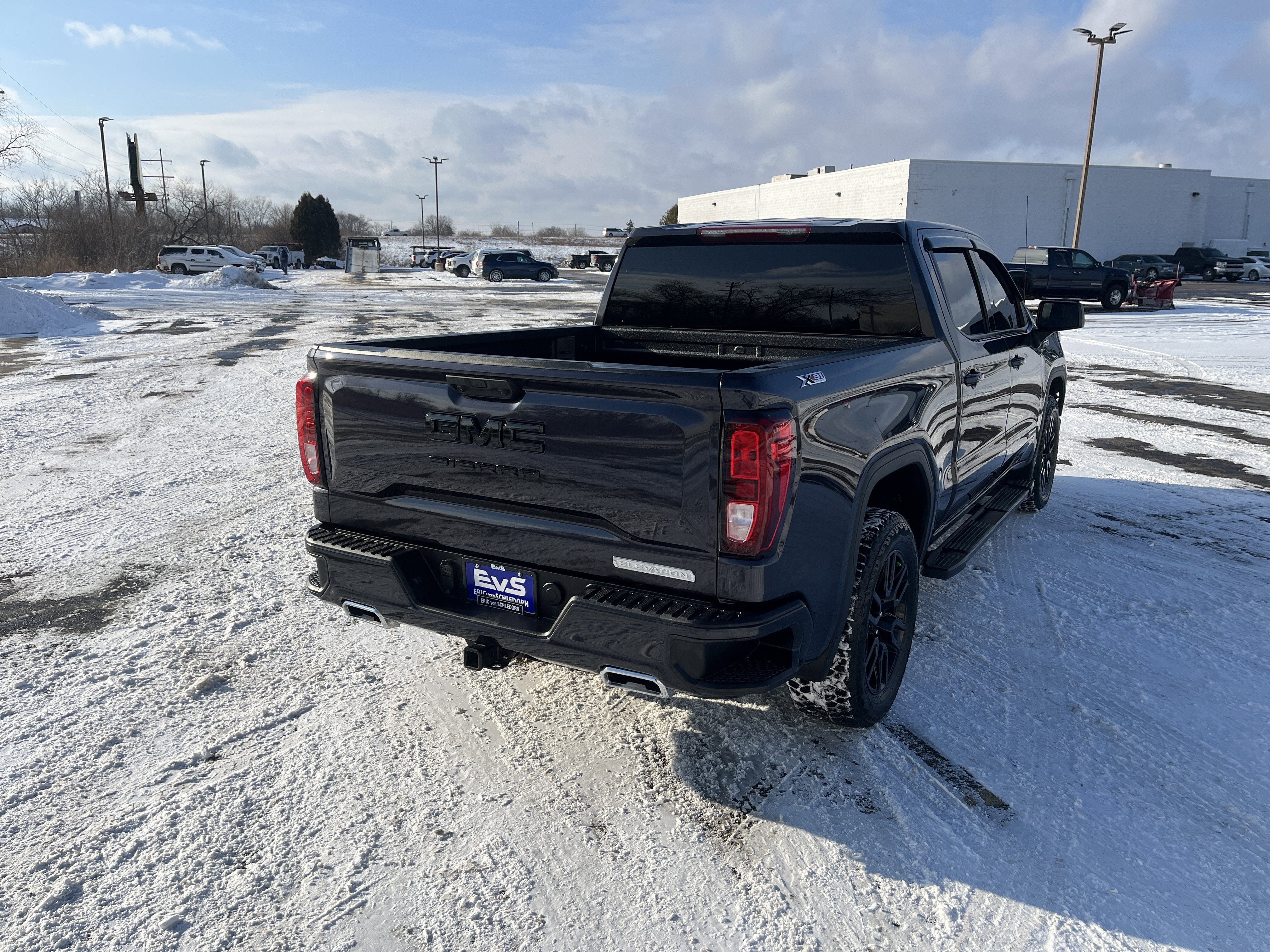 2025 GMC Sierra 1500 Elevation