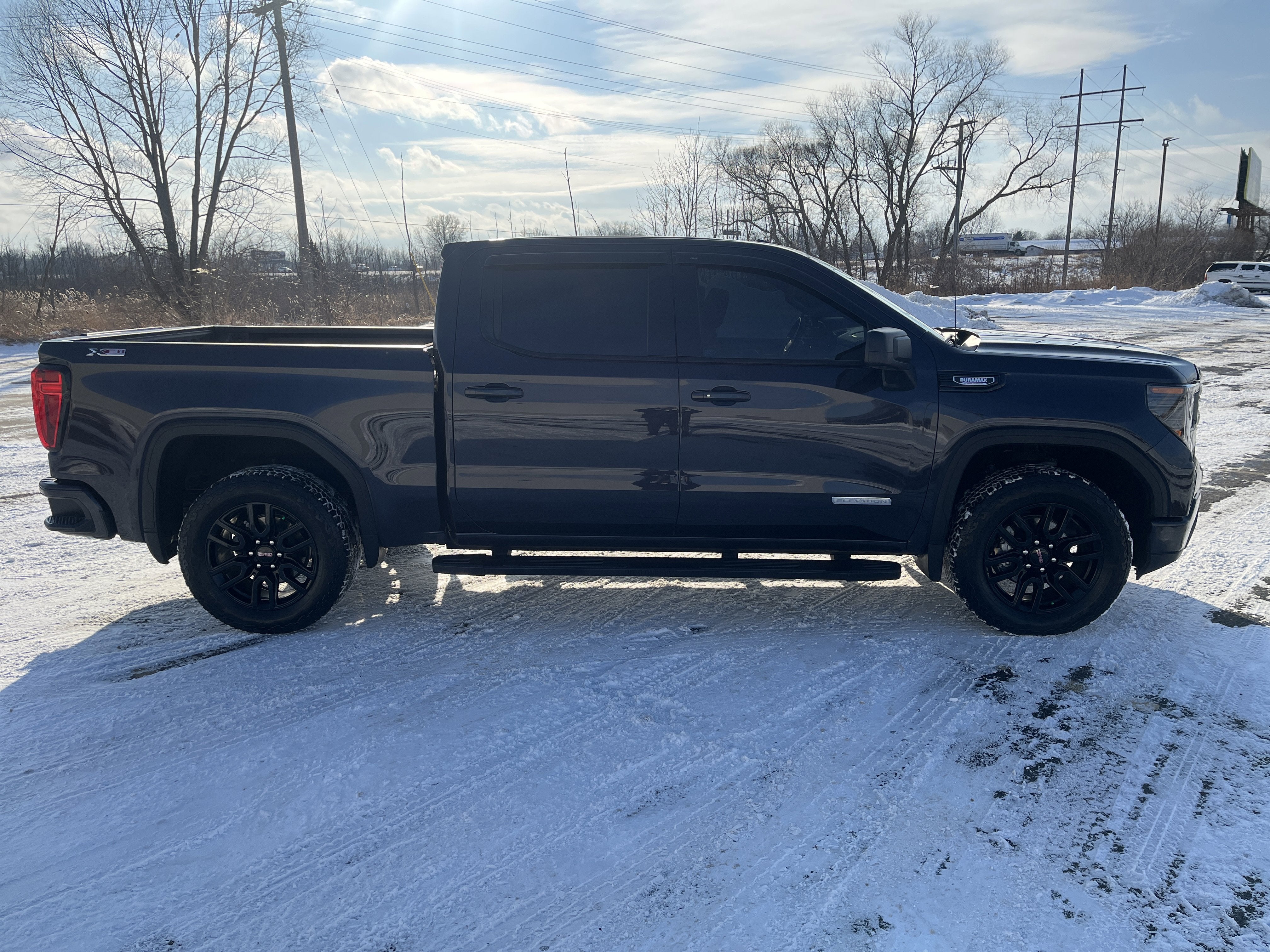 2025 GMC Sierra 1500 Elevation