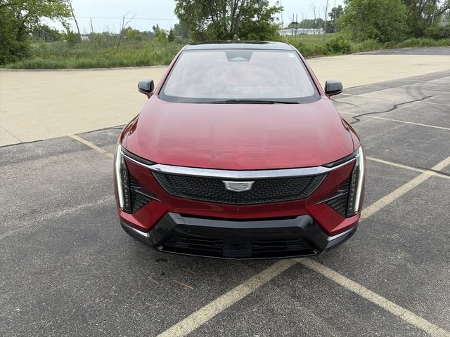 2025 Cadillac OPTIQ Sport 2