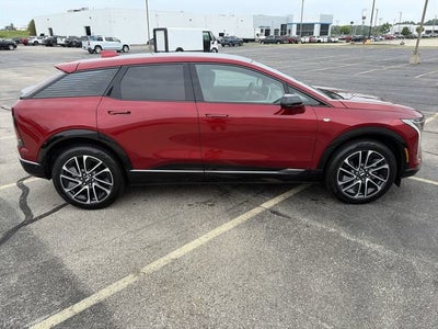 2025 Cadillac OPTIQ Sport 2