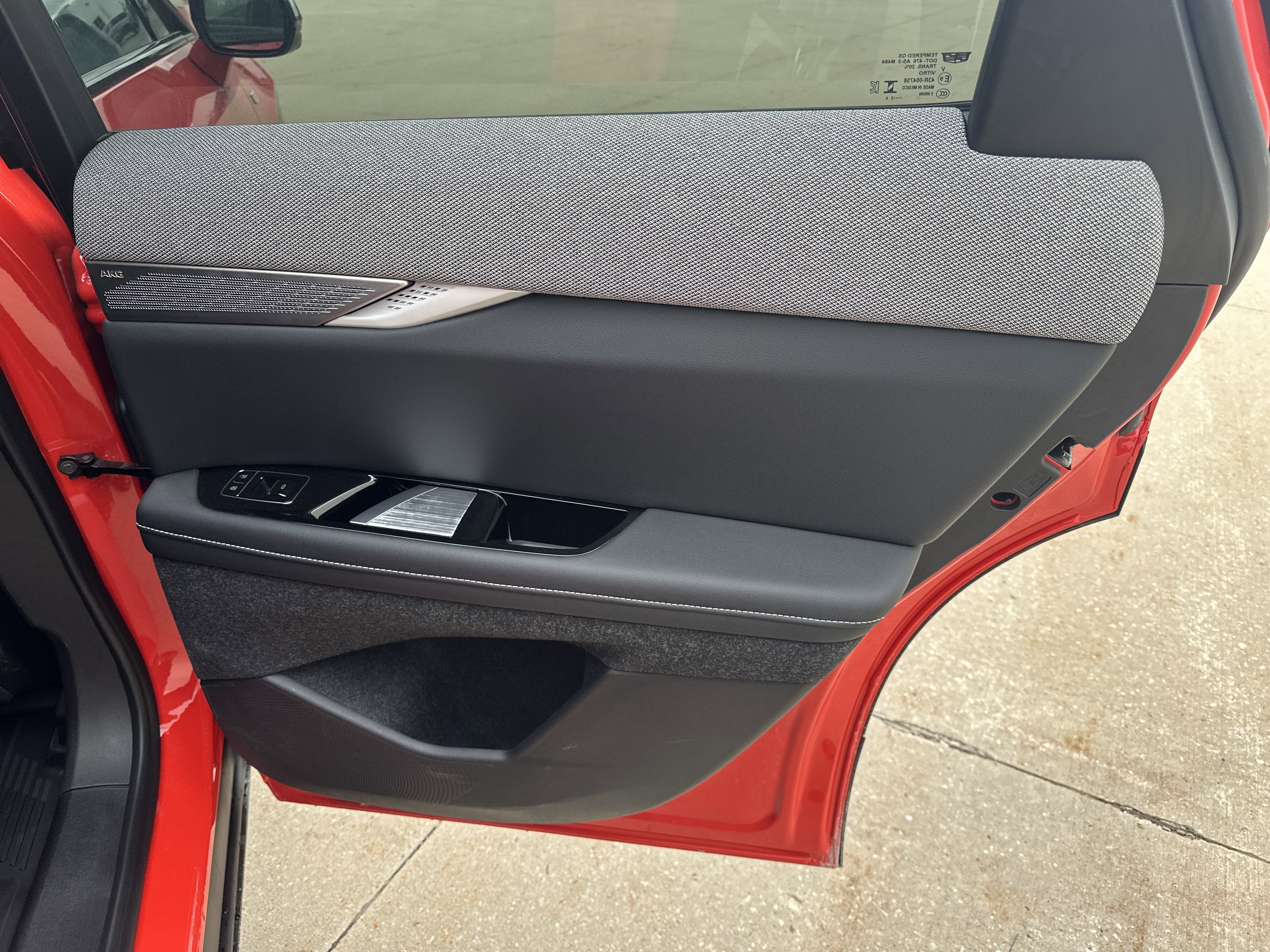 2025 Cadillac OPTIQ Sport 2