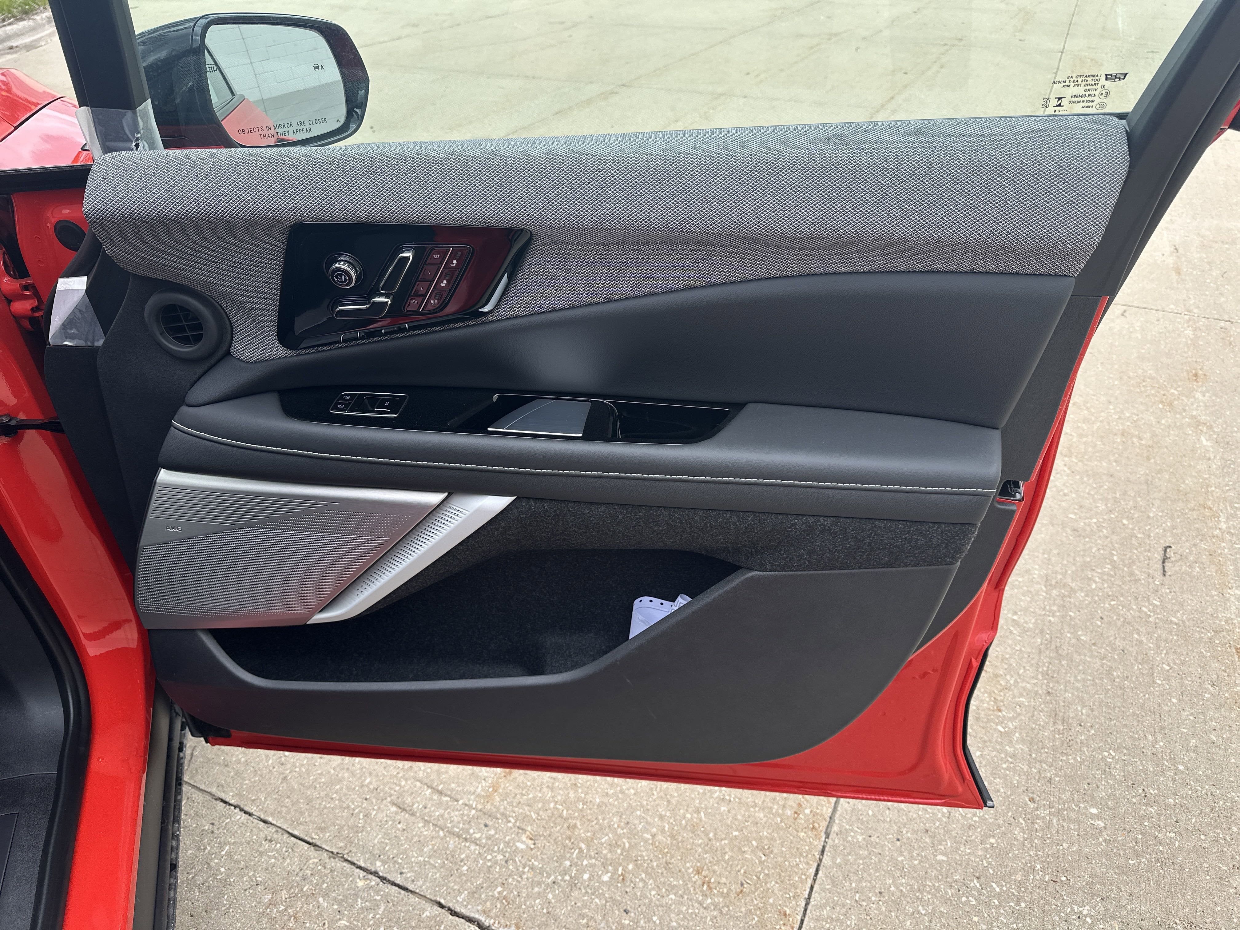 2025 Cadillac OPTIQ Sport 2