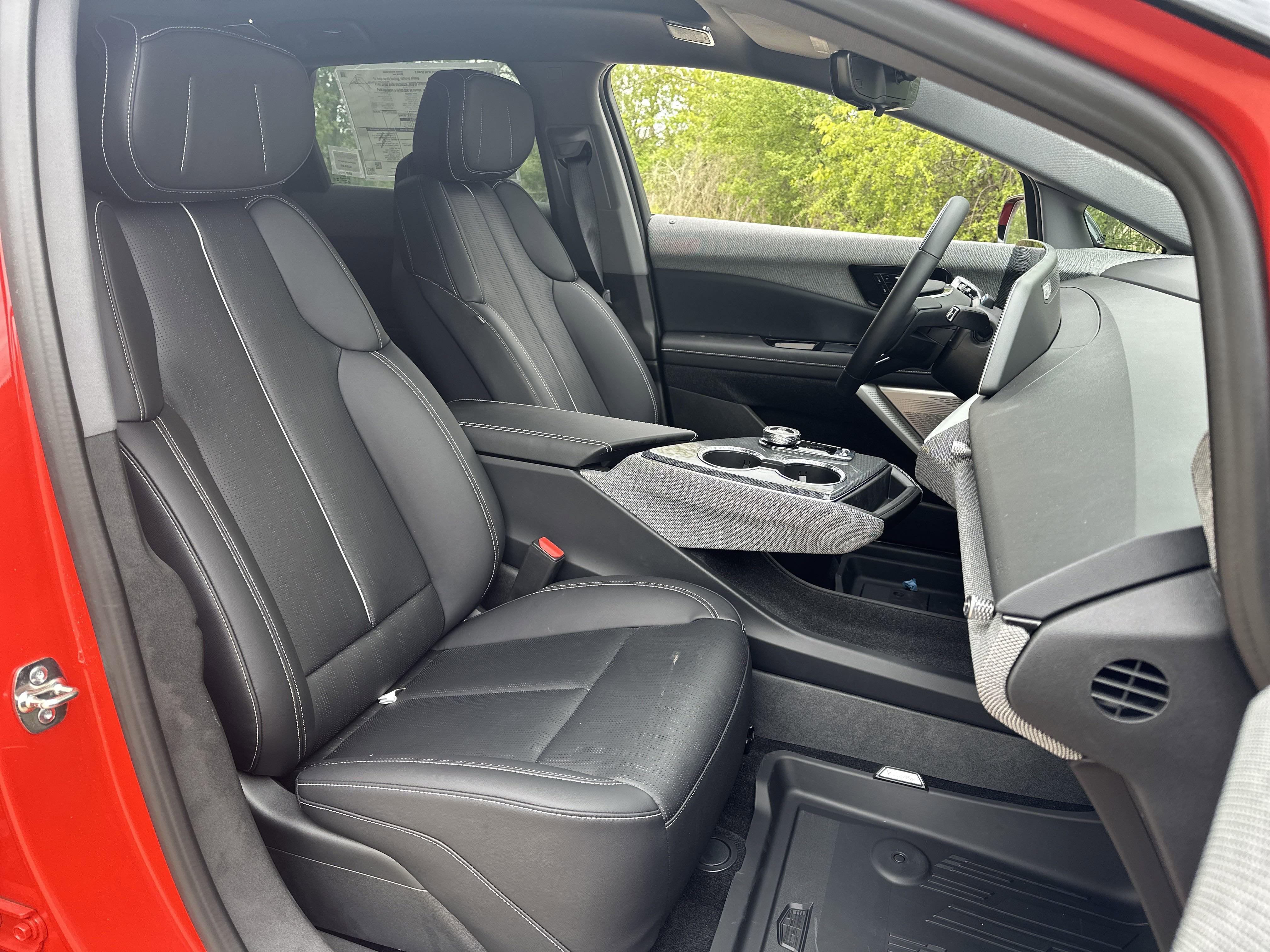 2025 Cadillac OPTIQ Sport 2