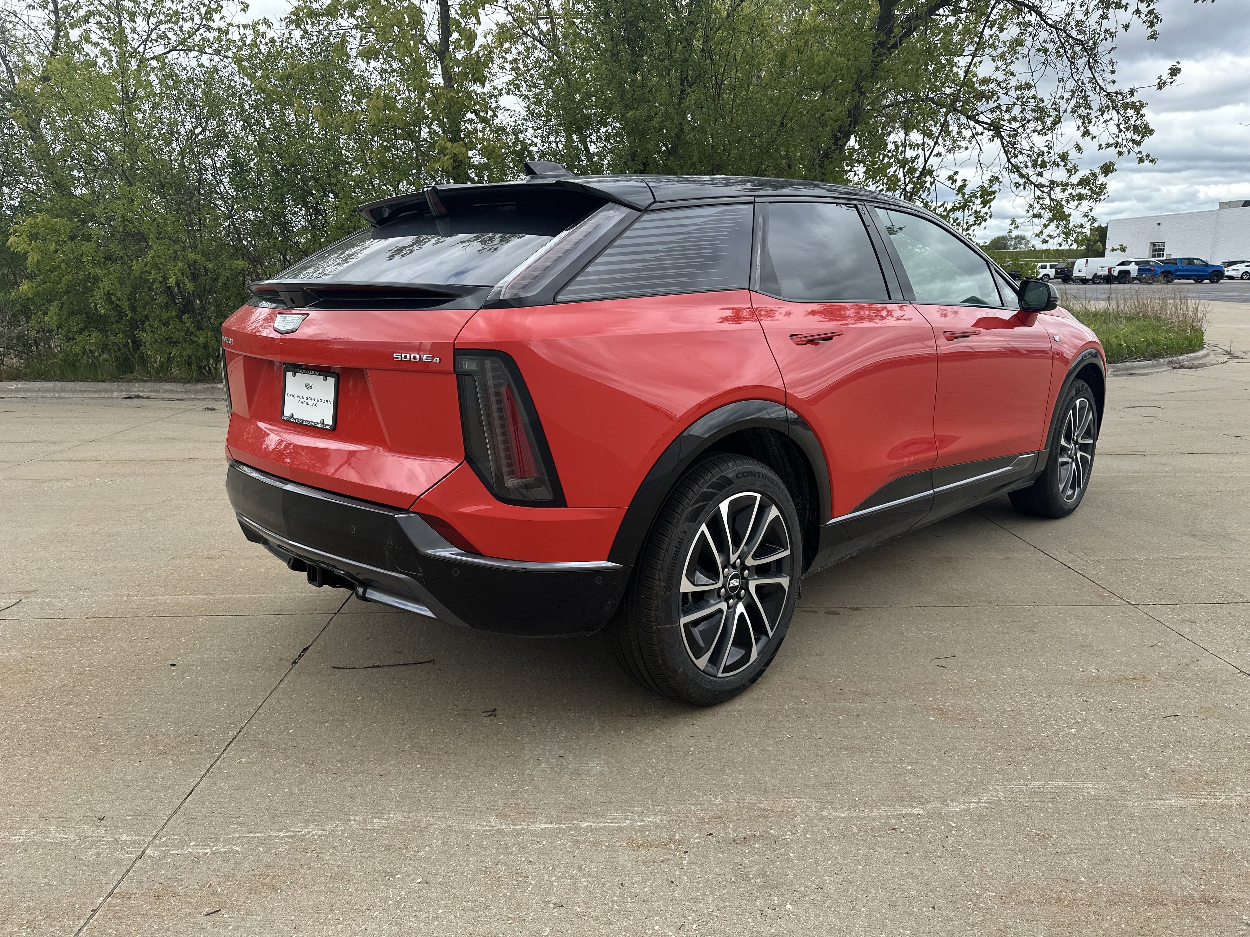 2025 Cadillac OPTIQ Sport 2