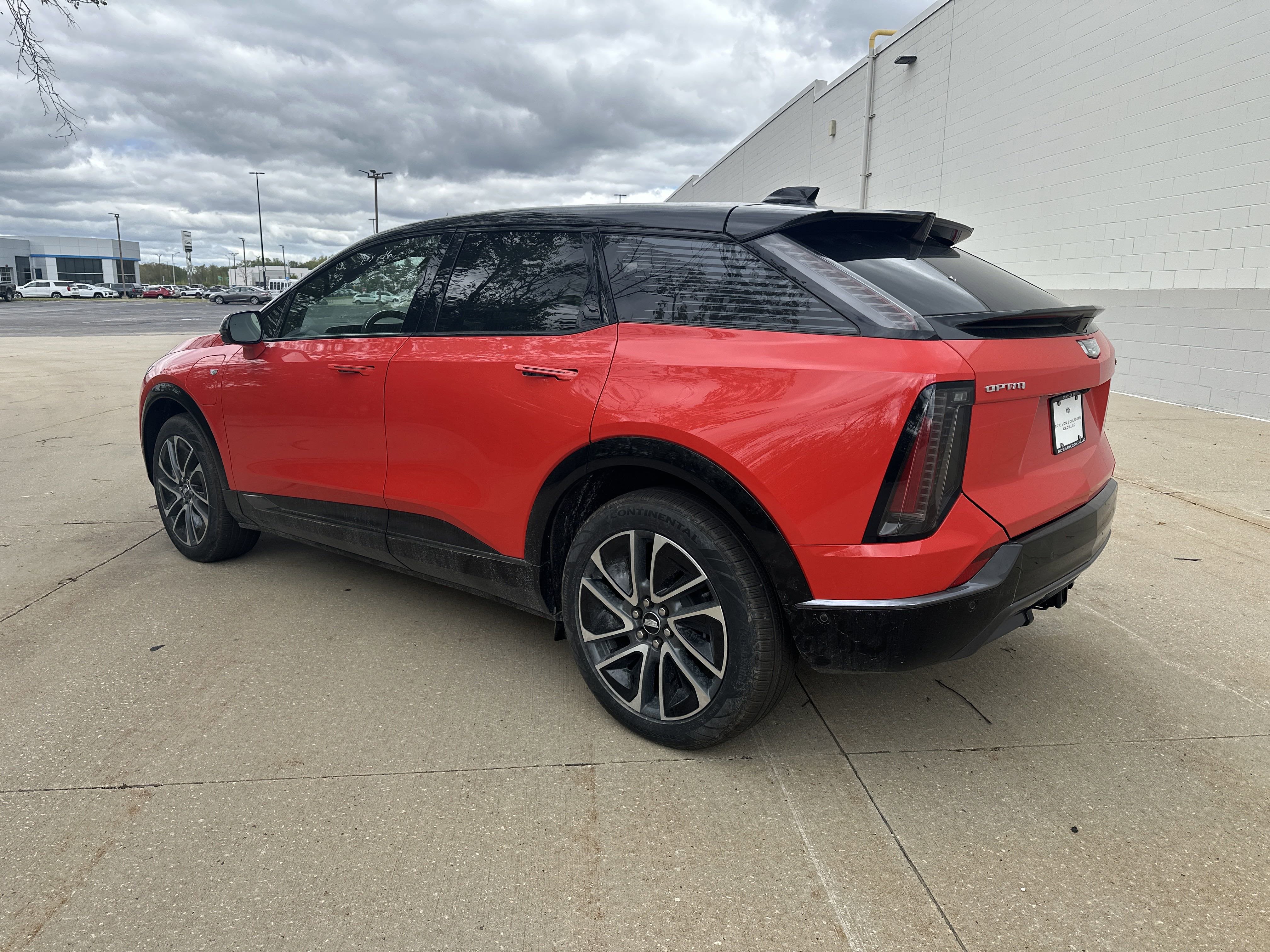 2025 Cadillac OPTIQ Sport 2