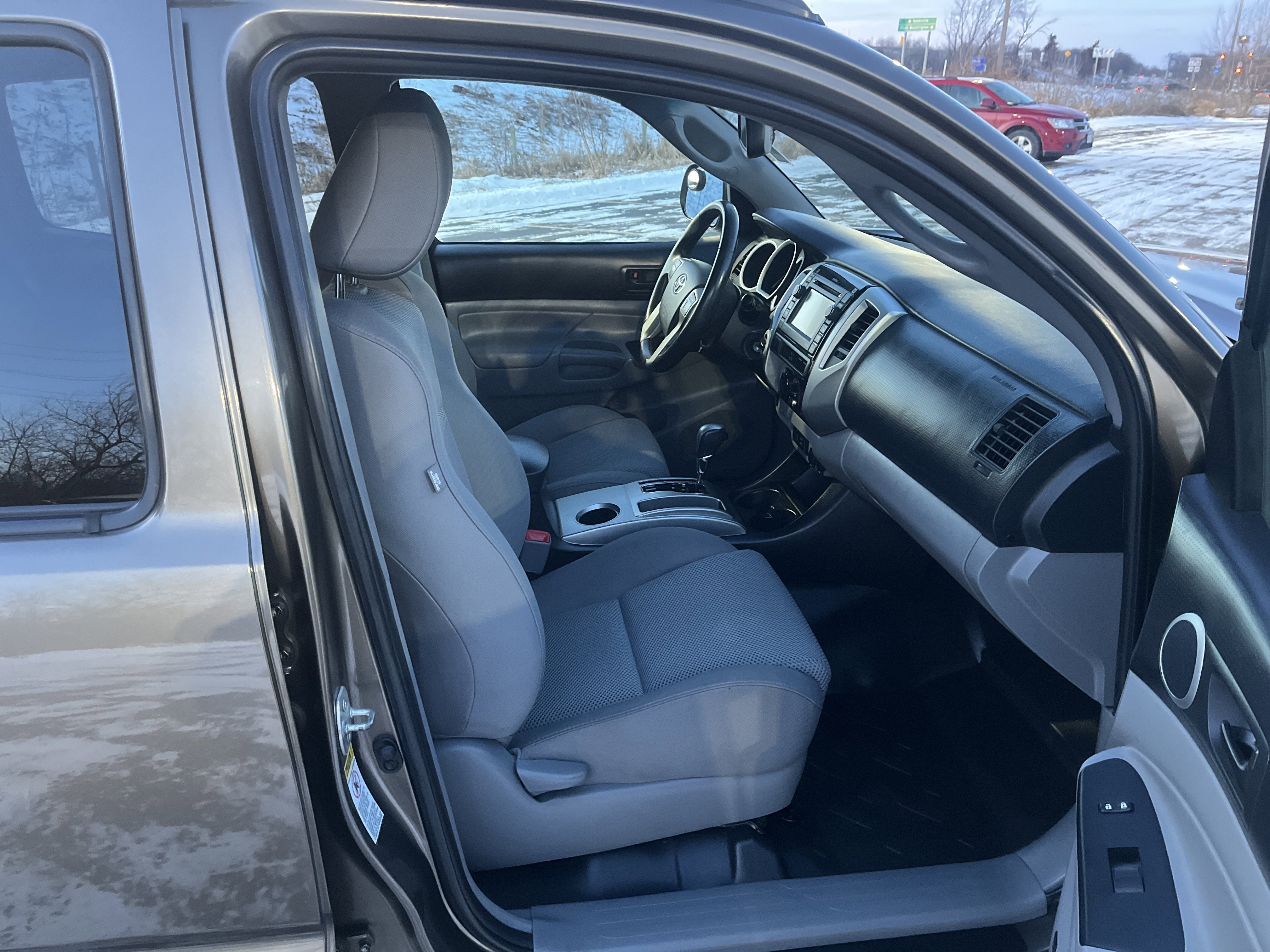 2012 Toyota Tacoma DOUBLE CAB SHORT BED V6 NATL