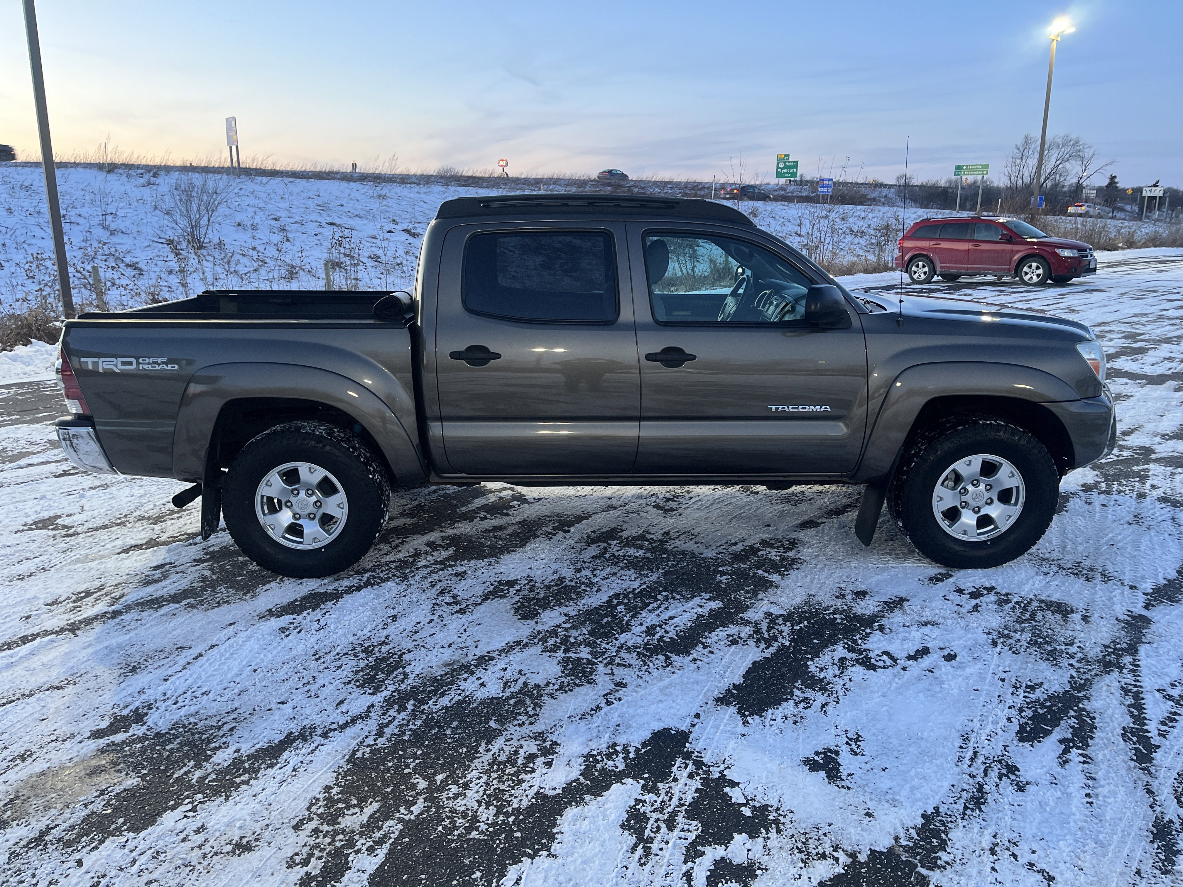 2012 Toyota Tacoma DOUBLE CAB SHORT BED V6 NATL