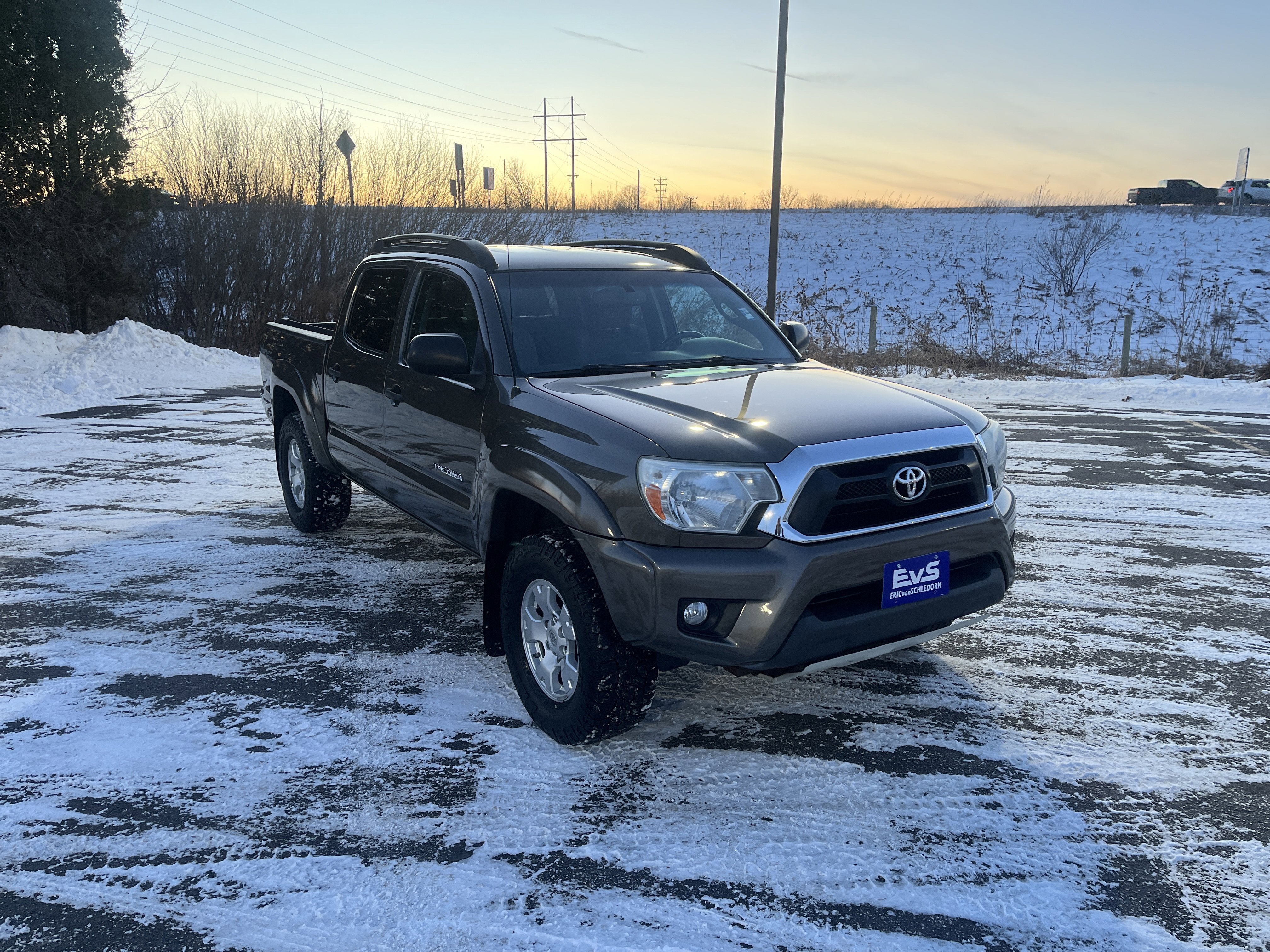 2012 Toyota Tacoma DOUBLE CAB SHORT BED V6 NATL