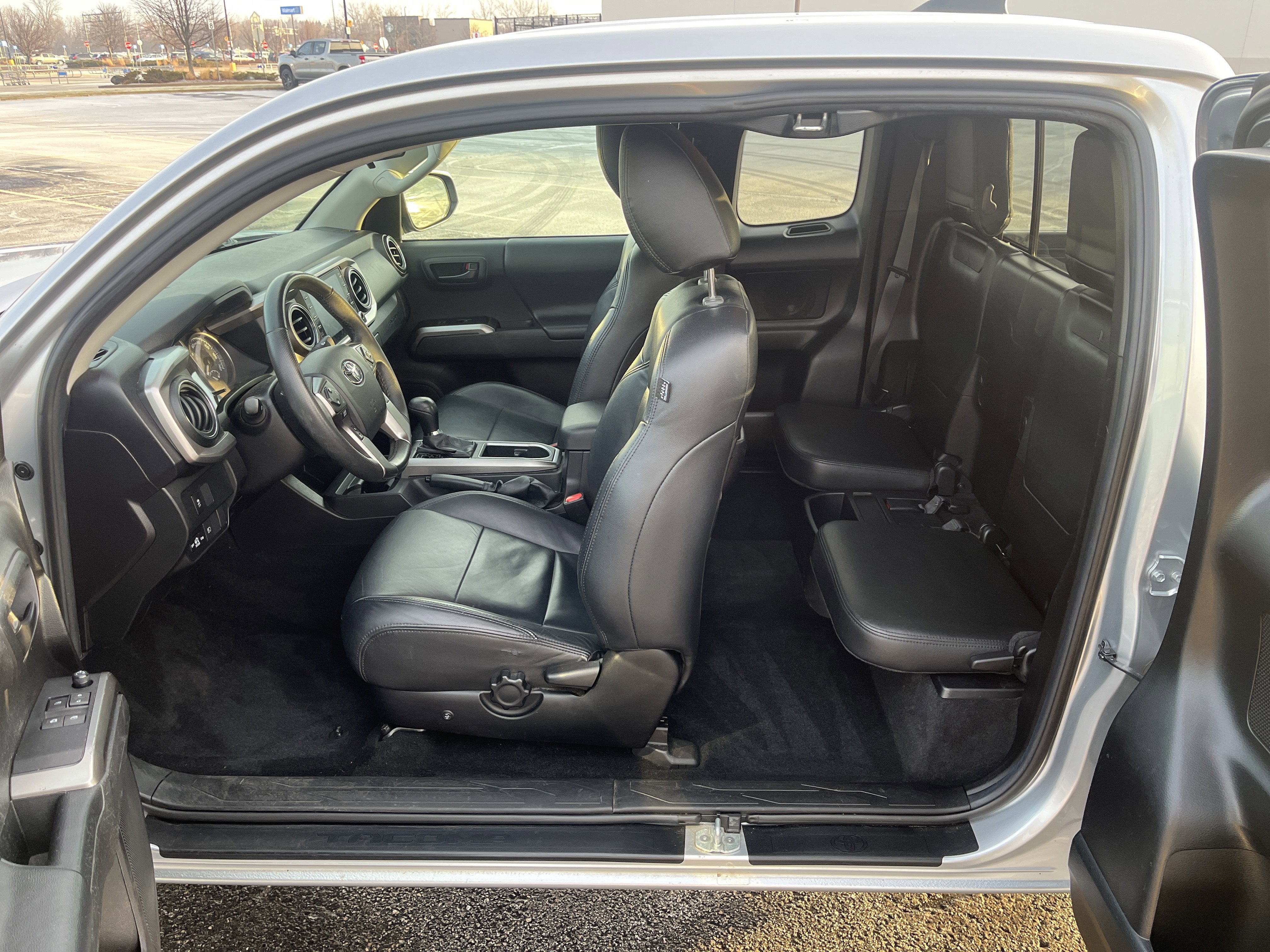 2022 Toyota Tacoma 2WD SR