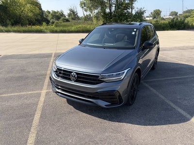 2022 Volkswagen Tiguan SE R-Line Black