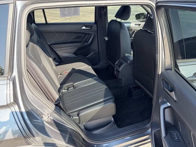 2022 Volkswagen Tiguan SE R-Line Black