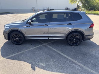 2022 Volkswagen Tiguan SE R-Line Black