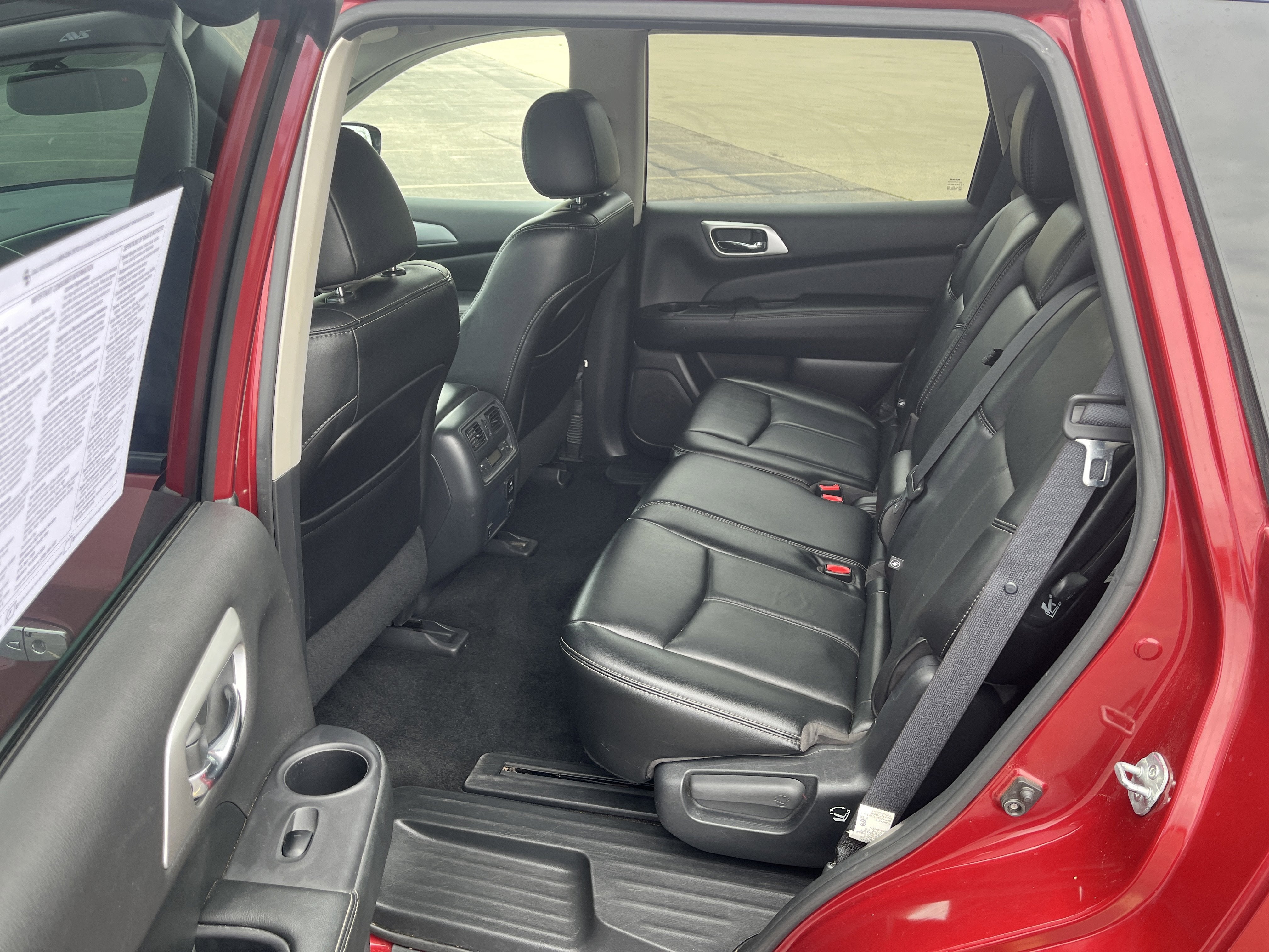 2017 Nissan Pathfinder SL